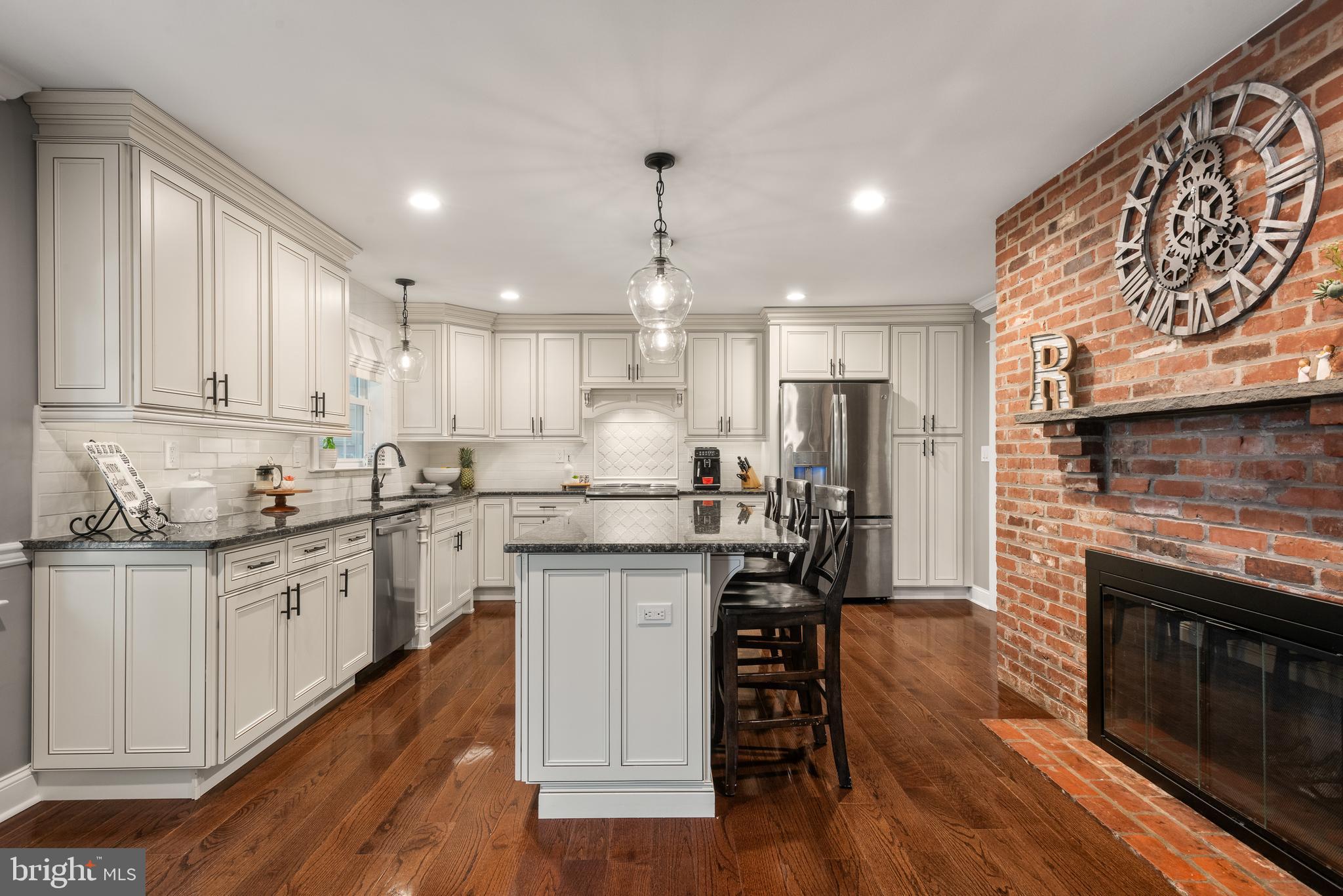 GLENHARDIE - Residential