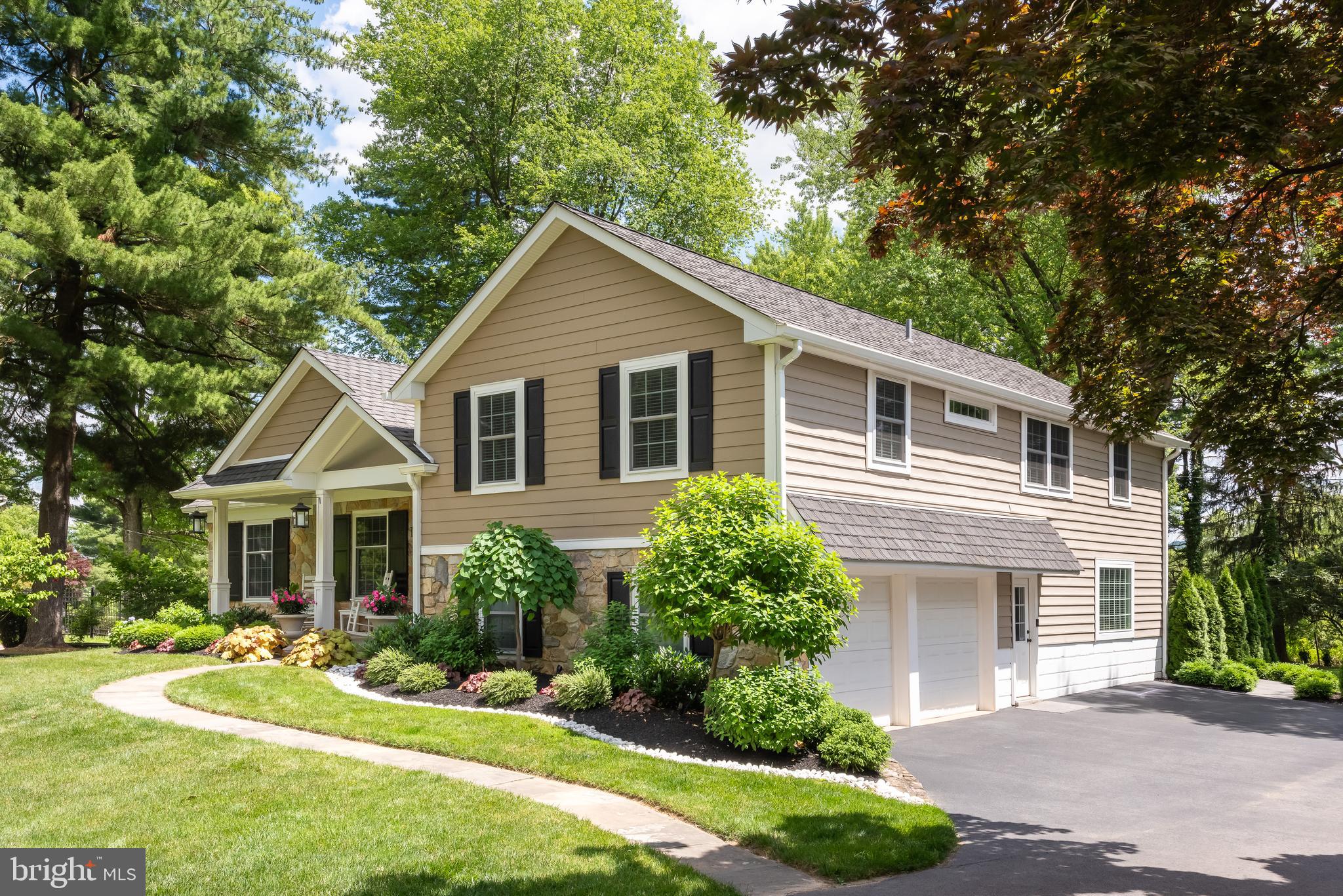 GLENHARDIE - Residential