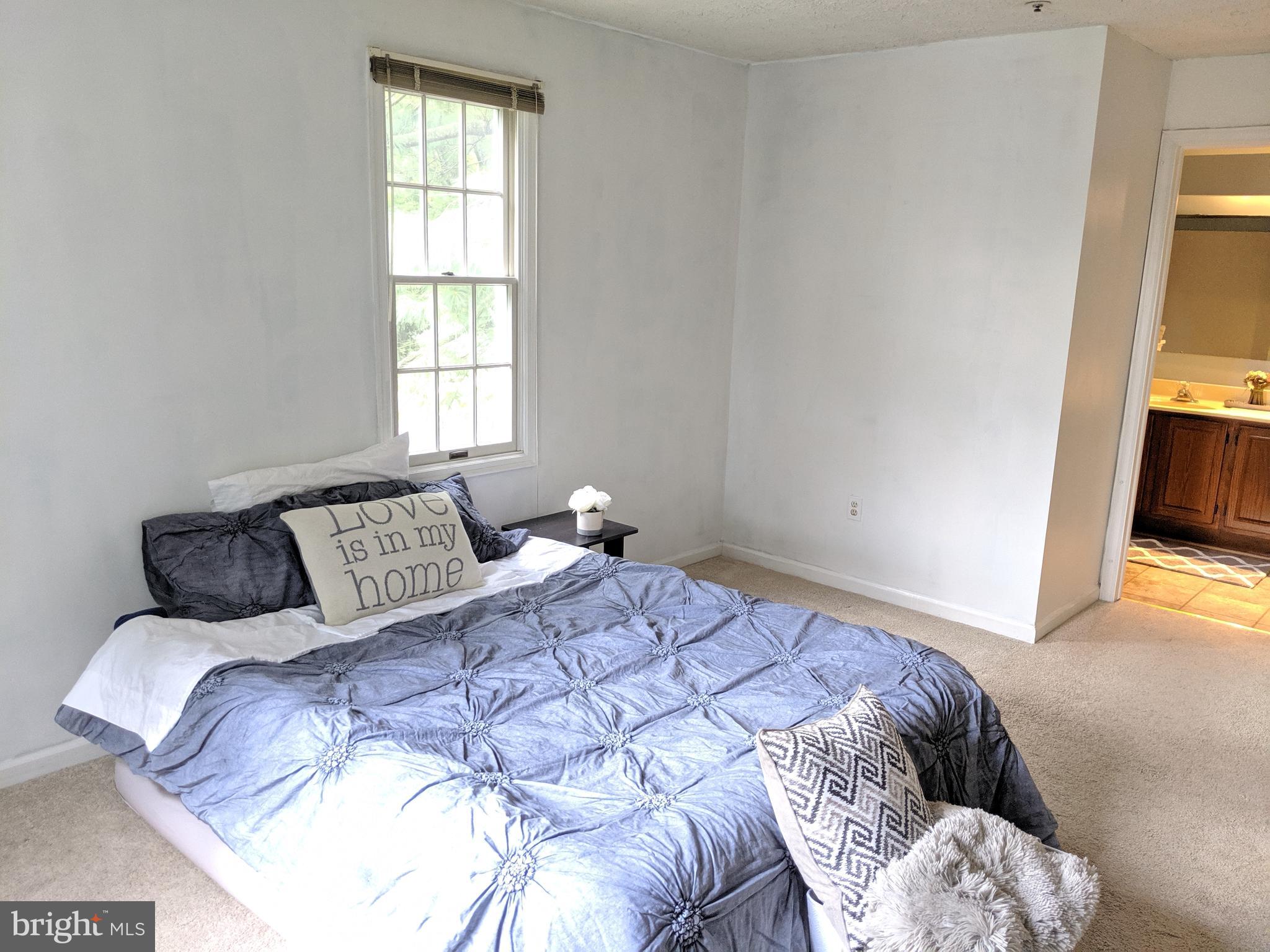 WATERS EDGE AT NORTH LAKE - Residential