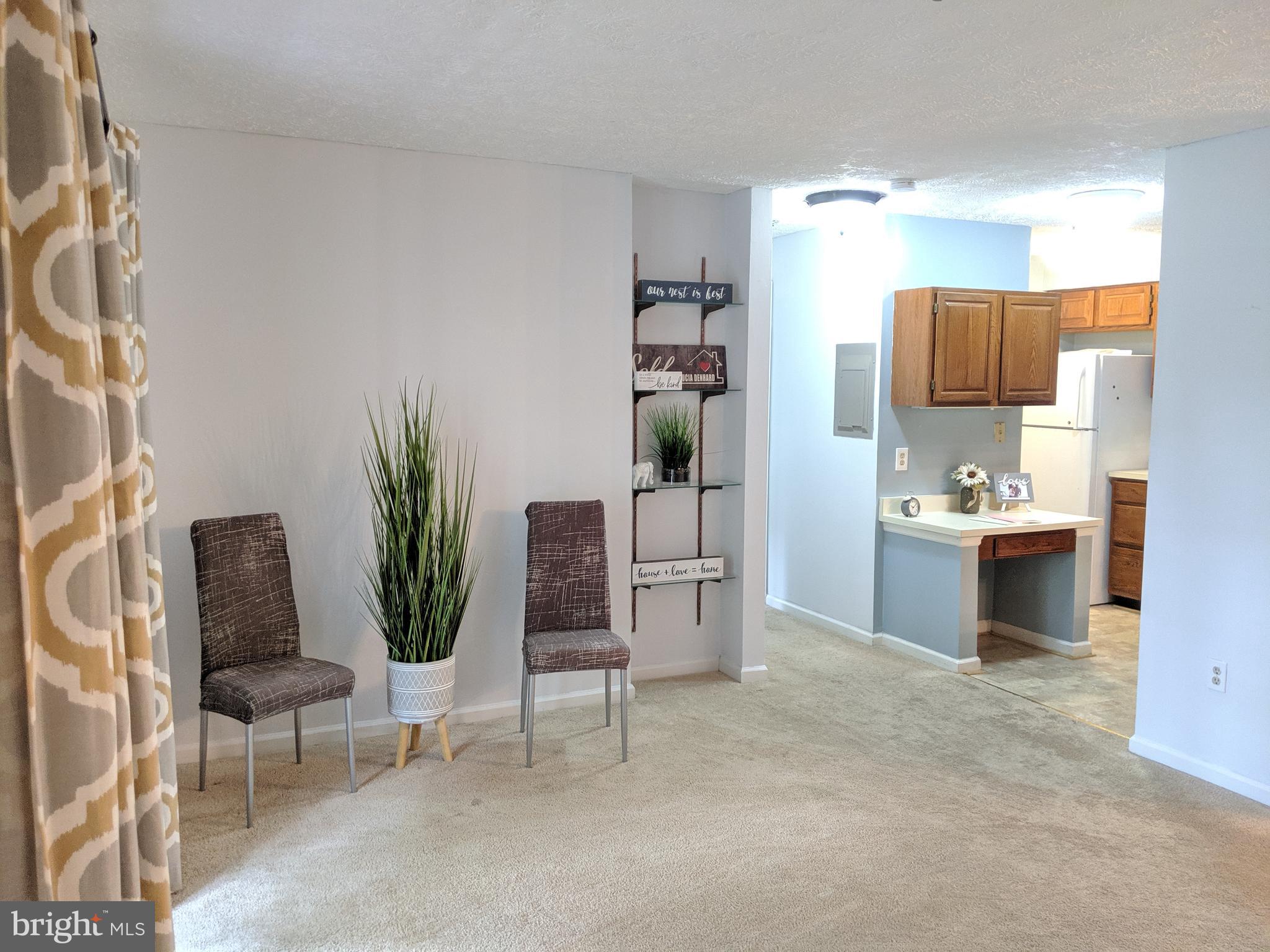 WATERS EDGE AT NORTH LAKE - Residential