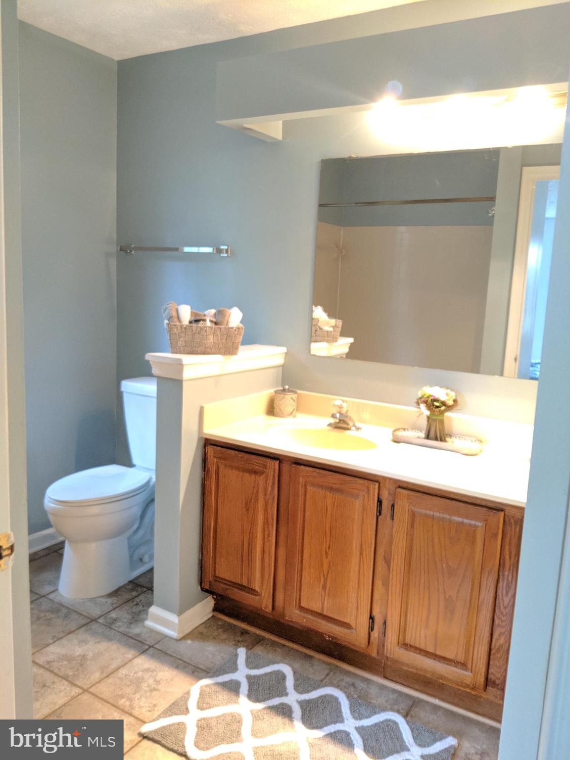 WATERS EDGE AT NORTH LAKE - Residential