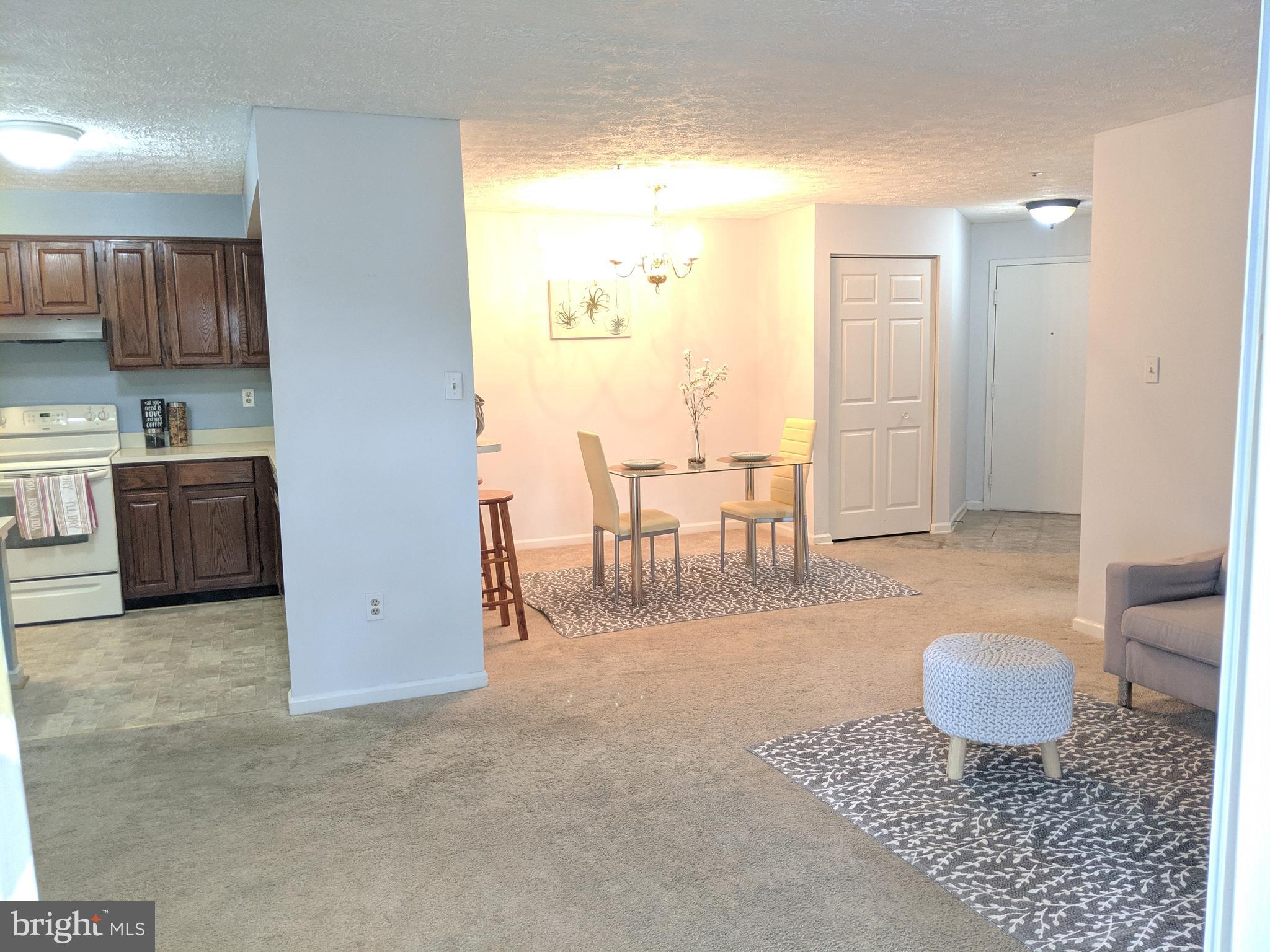 WATERS EDGE AT NORTH LAKE - Residential