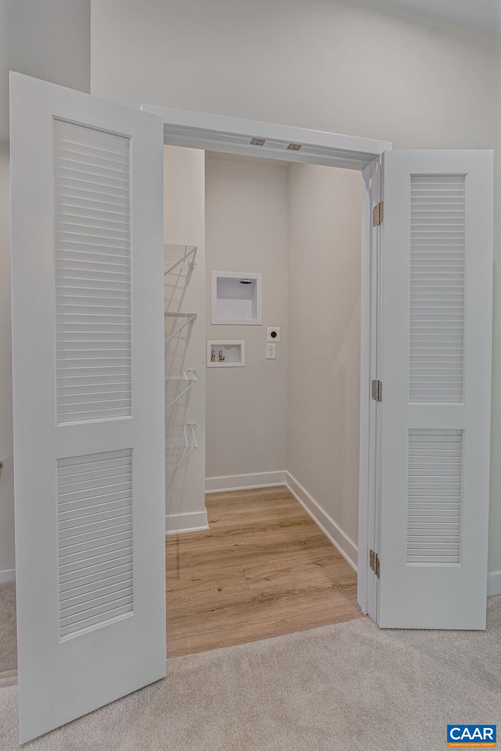 MYERS CORNER - Residential