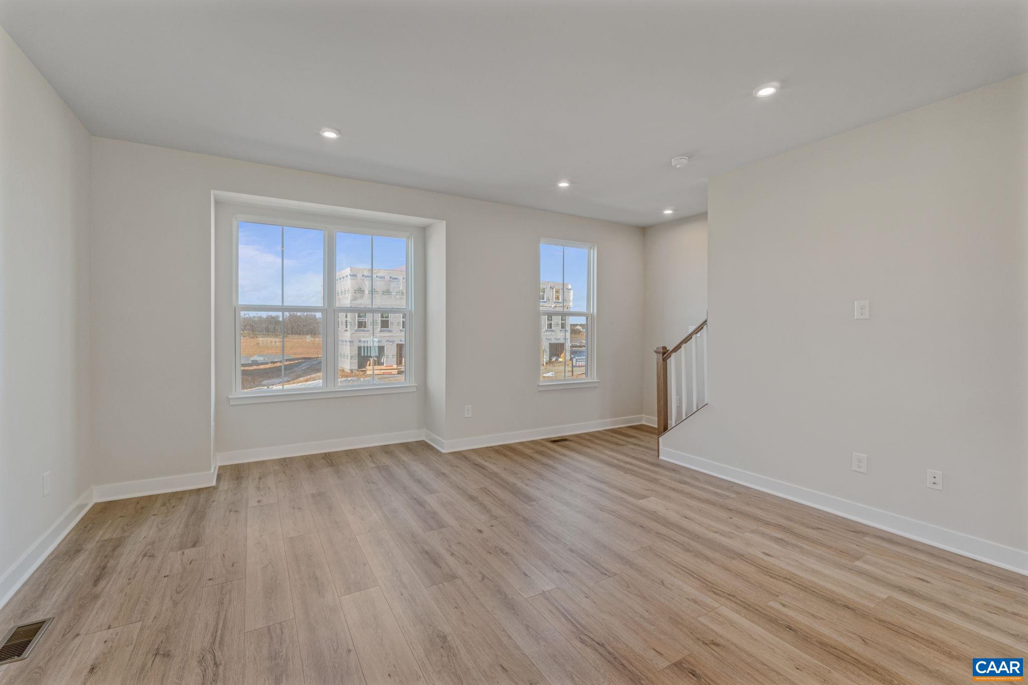 MYERS CORNER - Residential