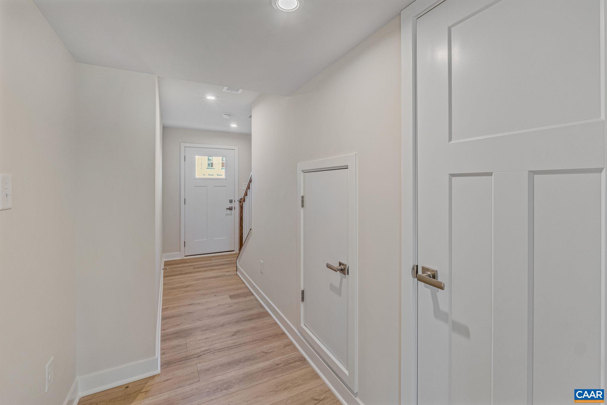 MYERS CORNER - Residential