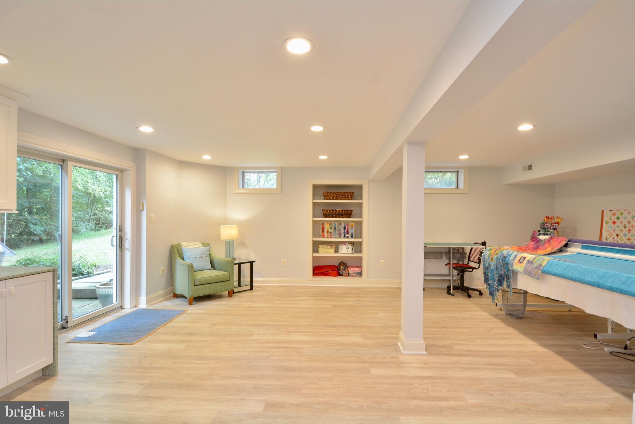 HUNTER MILL ESTATES - Residential