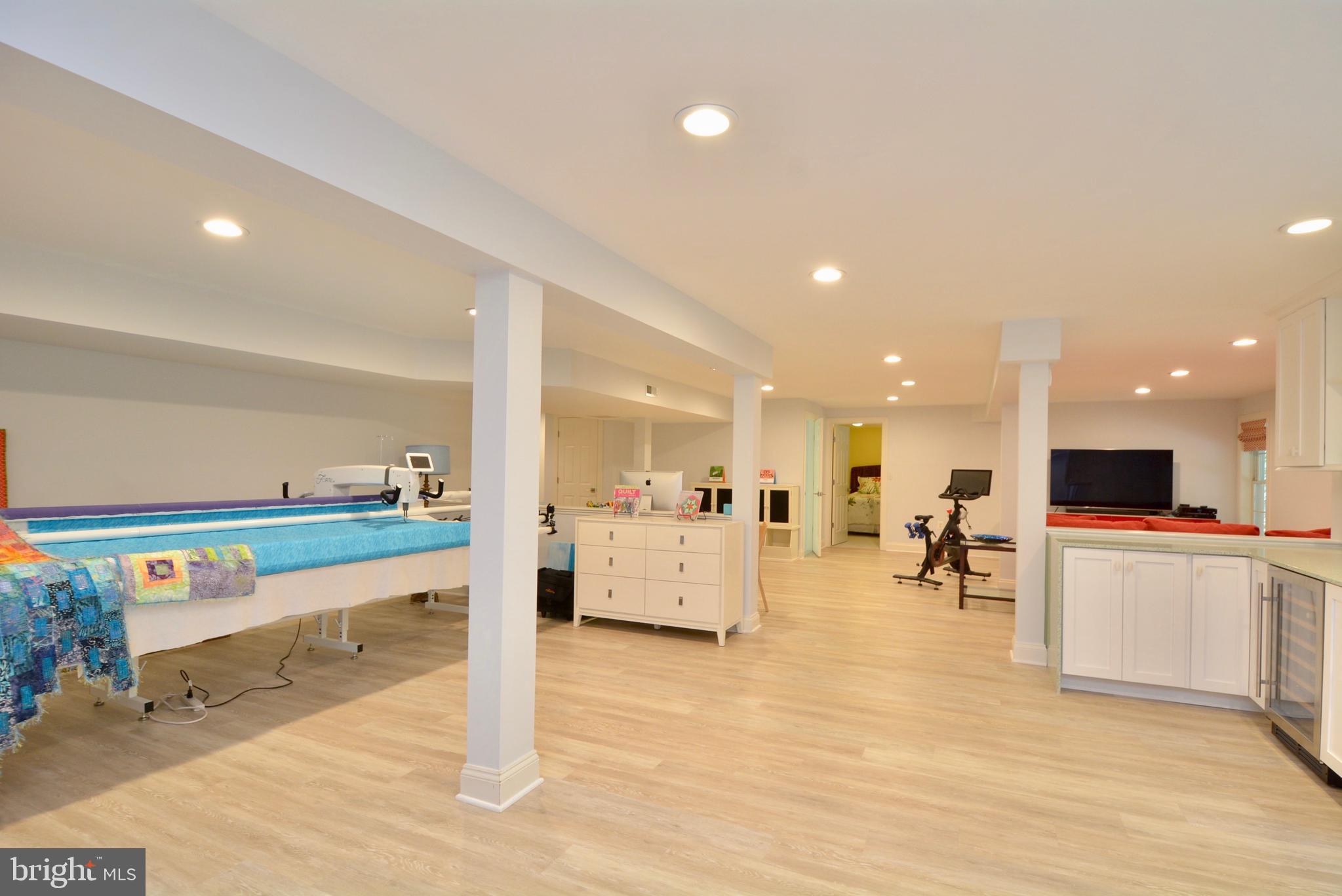 HUNTER MILL ESTATES - Residential