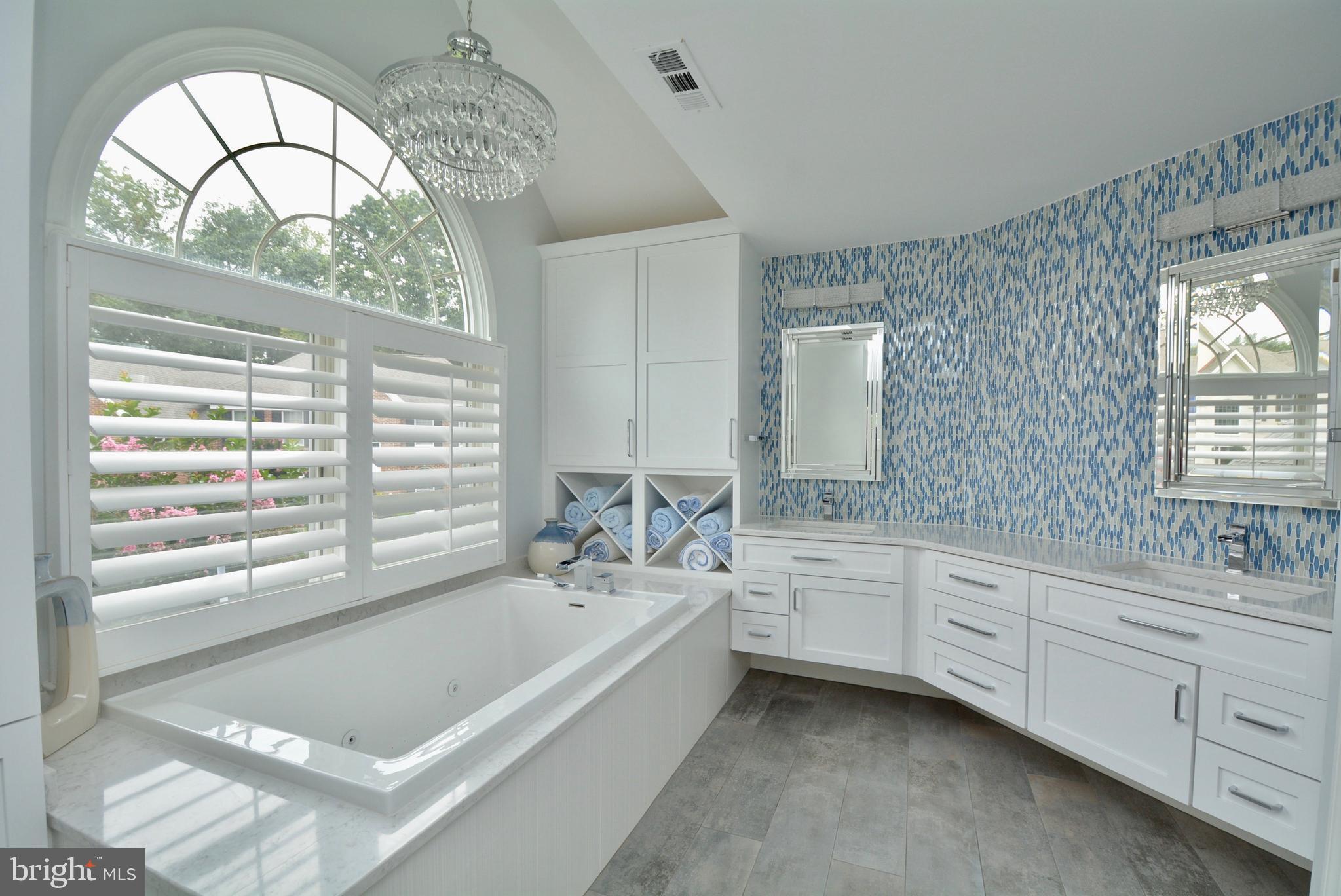 HUNTER MILL ESTATES - Residential