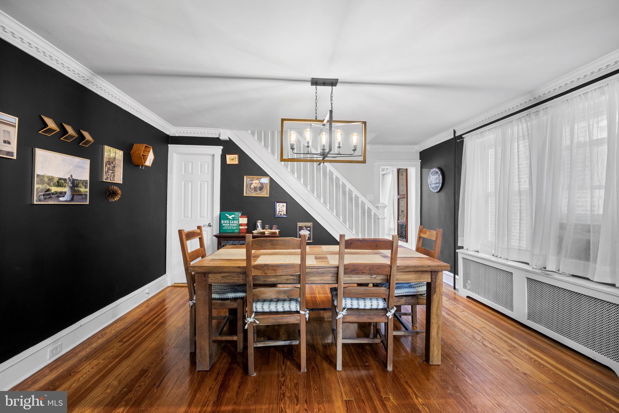 ROXBOROUGH - Residential