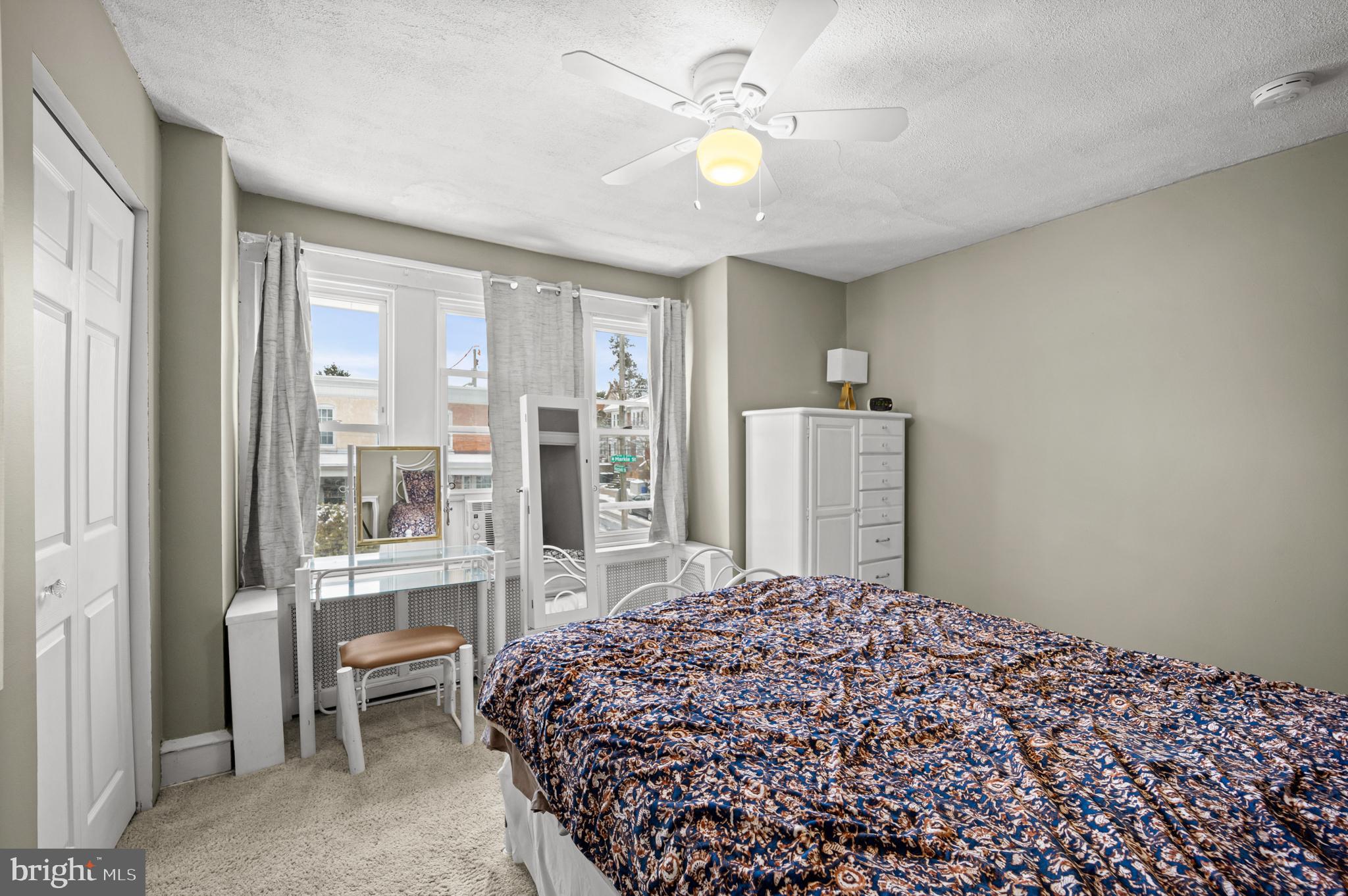 ROXBOROUGH - Residential