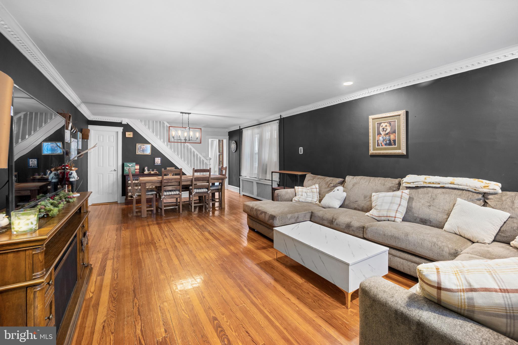 ROXBOROUGH - Residential