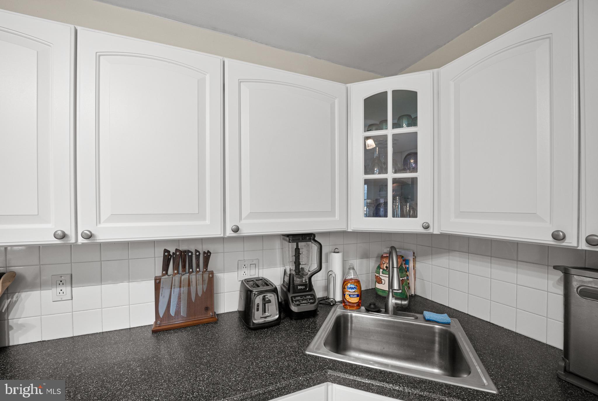 ROXBOROUGH - Residential