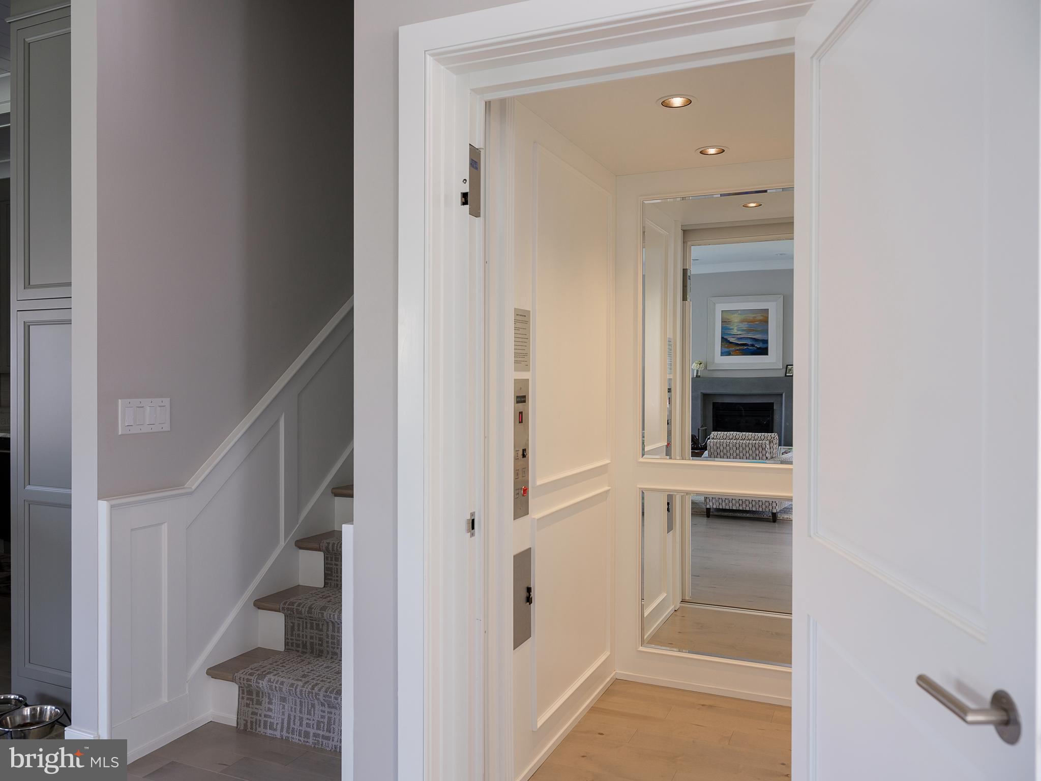 RABBIT RUN CREEK - Residential