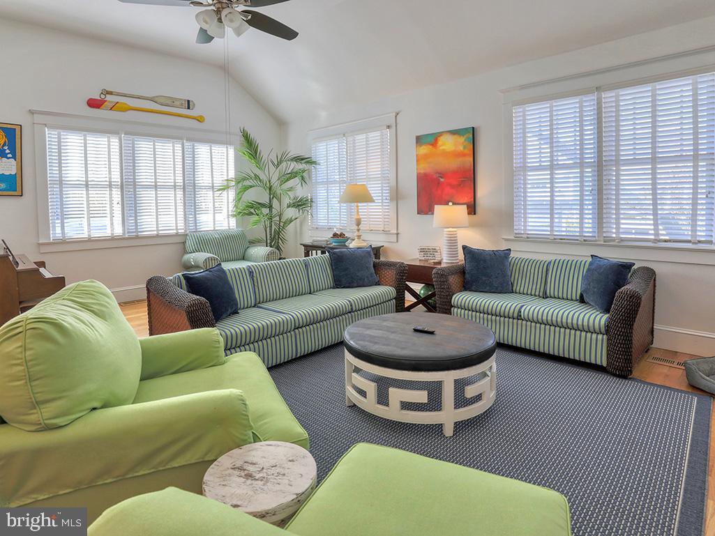 NORTH REHOBOTH - Residential