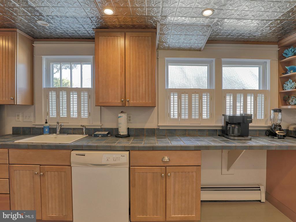 NORTH REHOBOTH - Residential