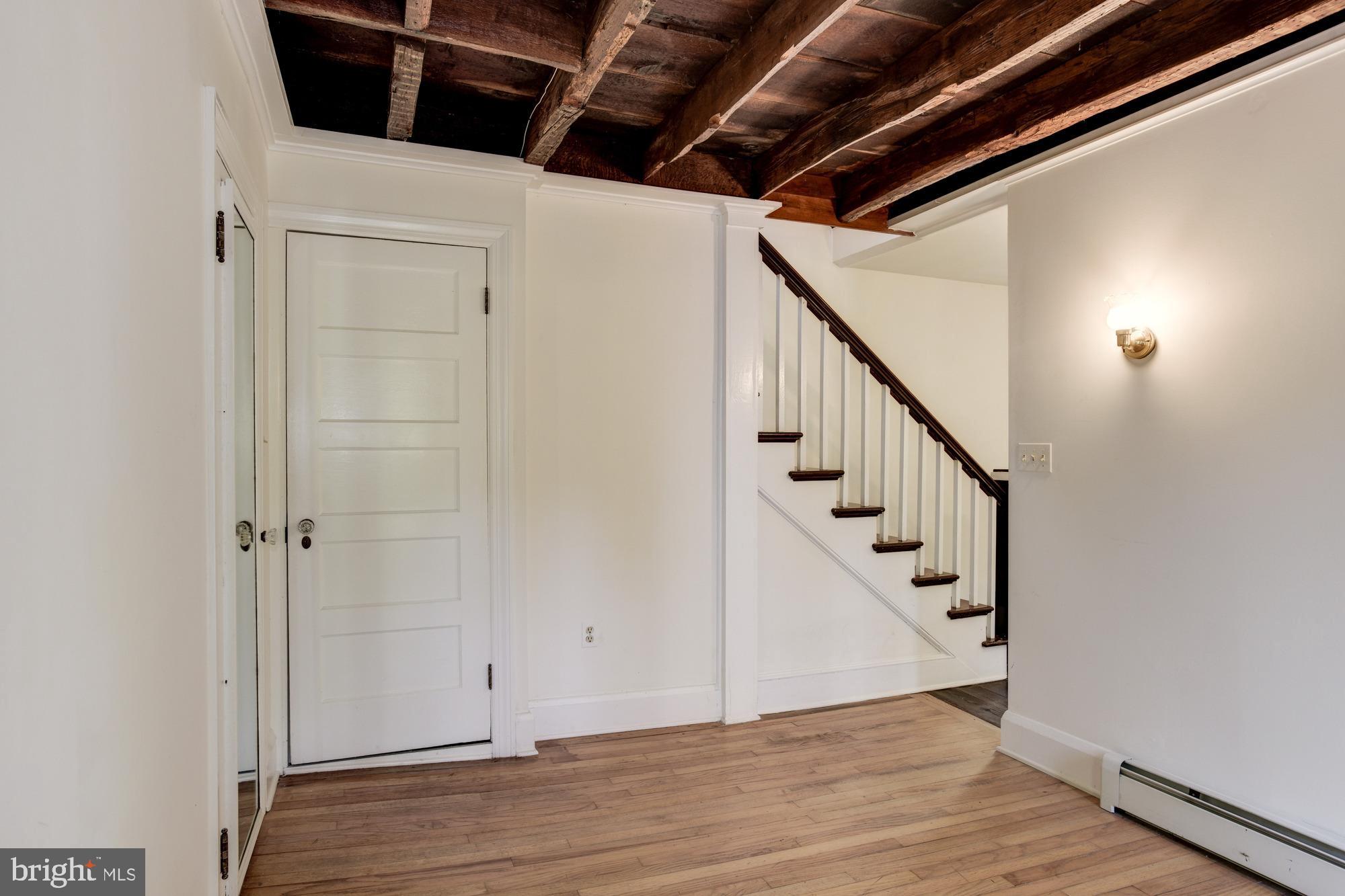 ASHTON - Residential