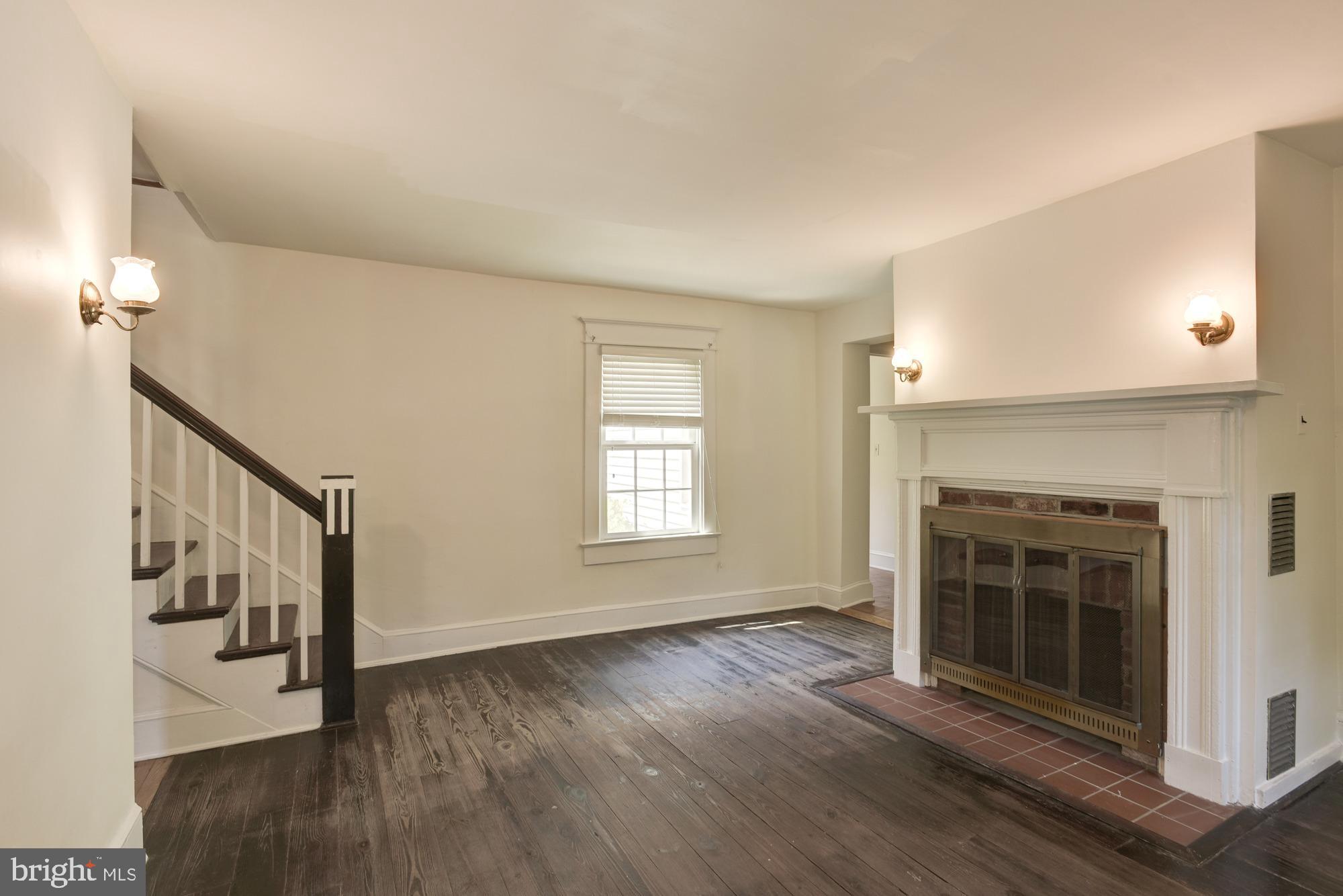 ASHTON - Residential