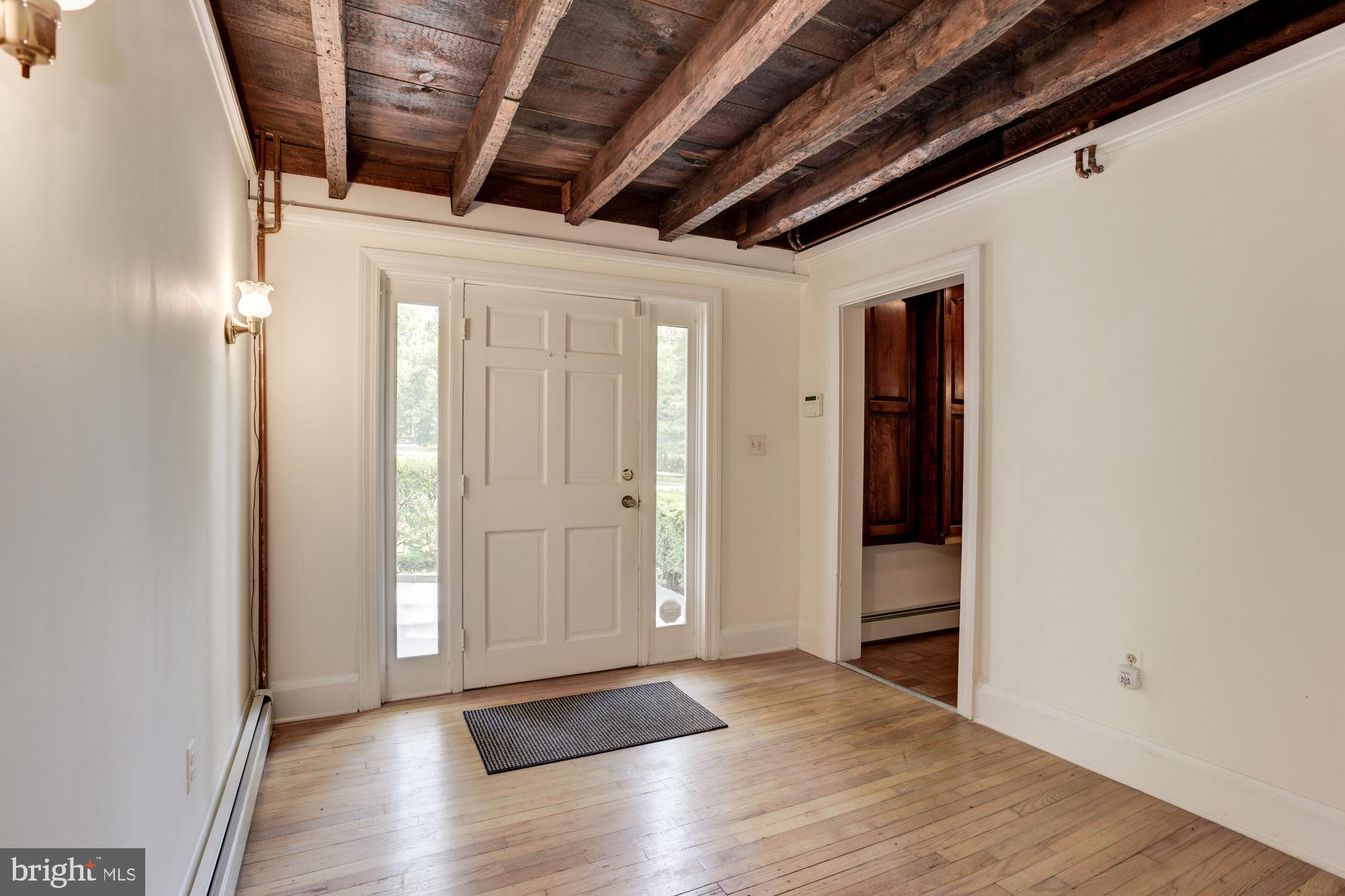 ASHTON - Residential