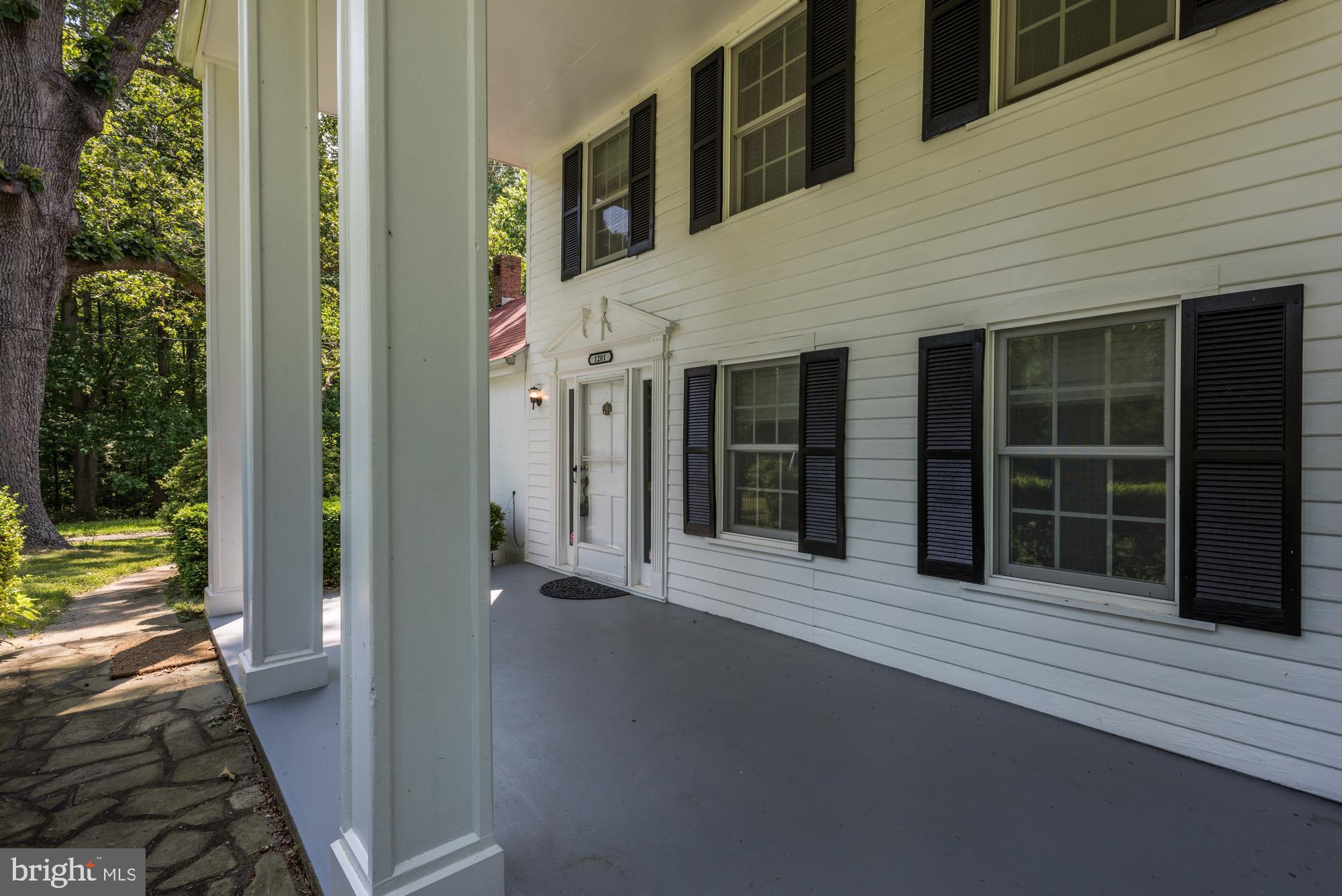 ASHTON - Residential