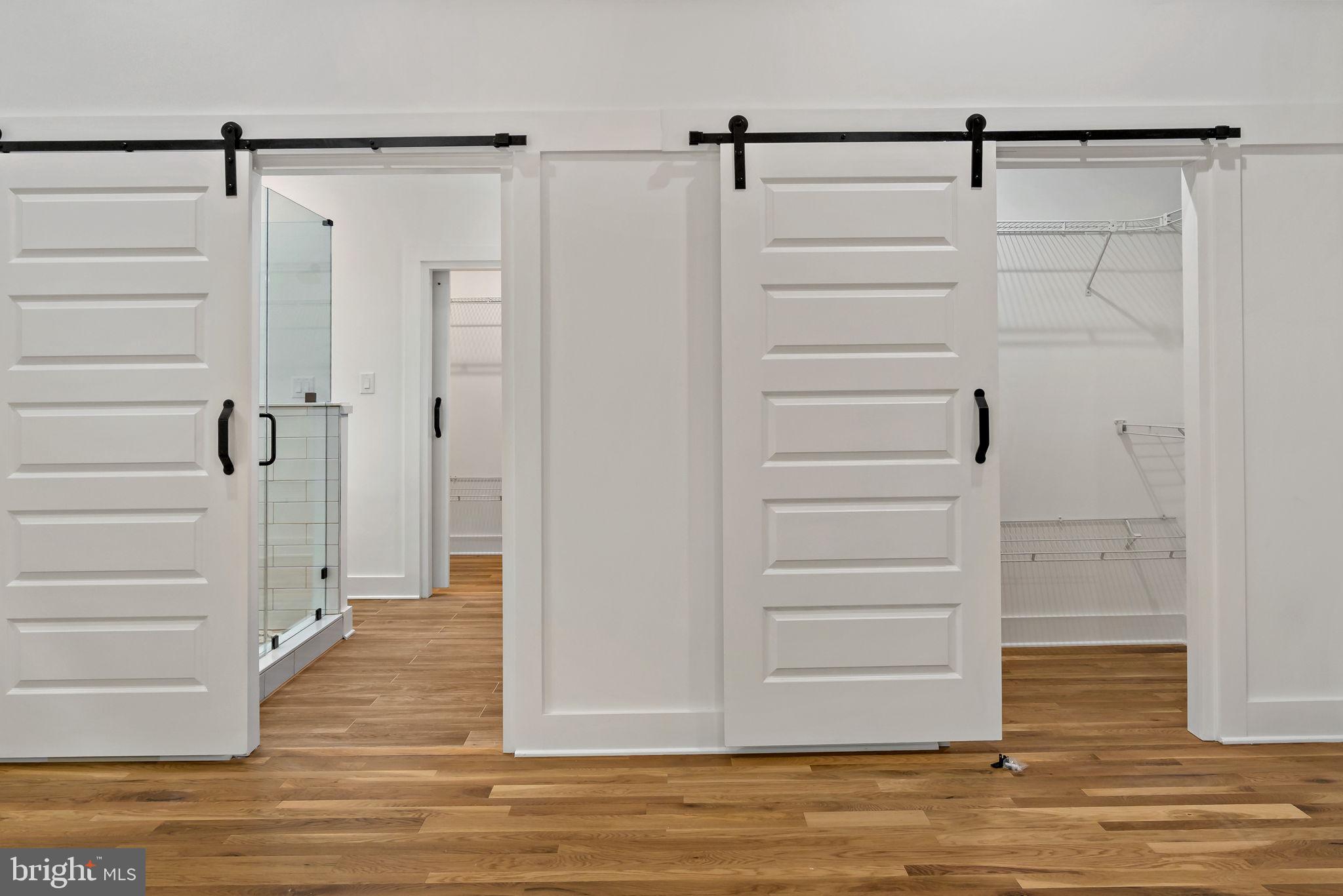 HAWKS NEST - Residential