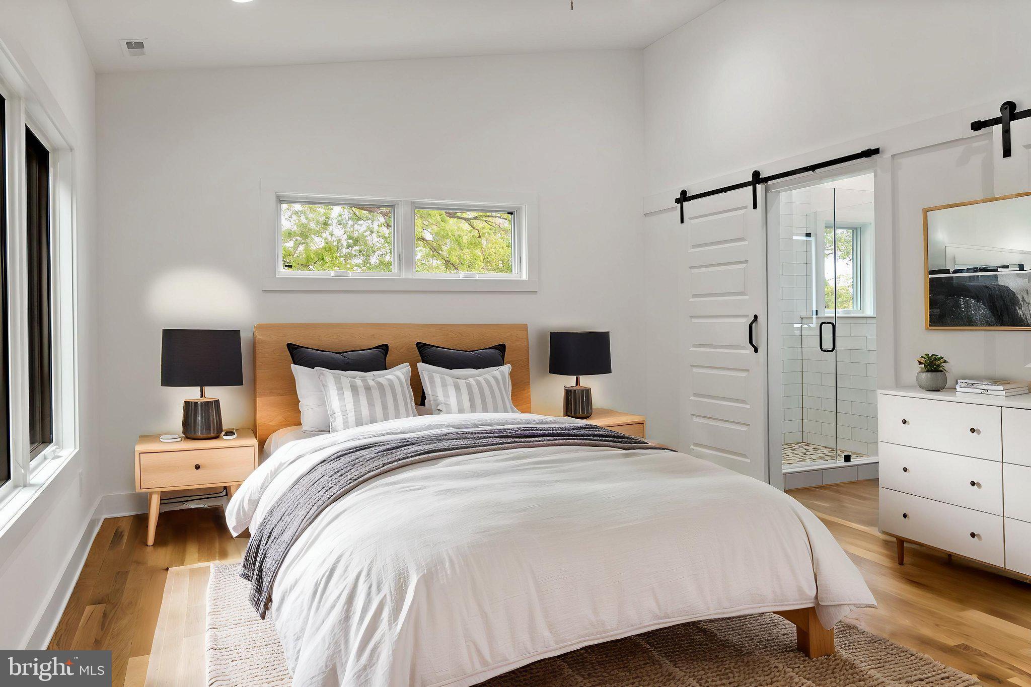 HAWKS NEST - Residential