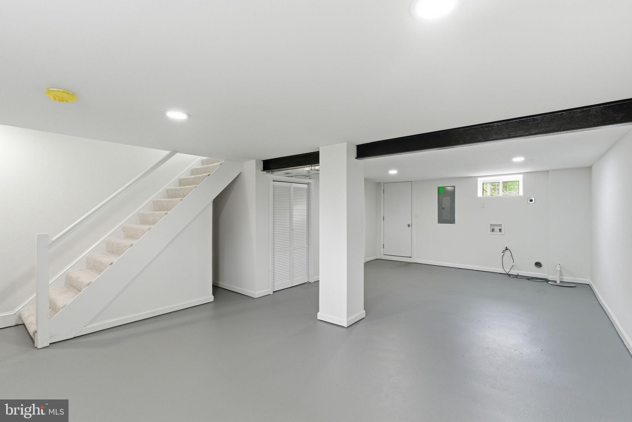 GREENSPRING - Residential