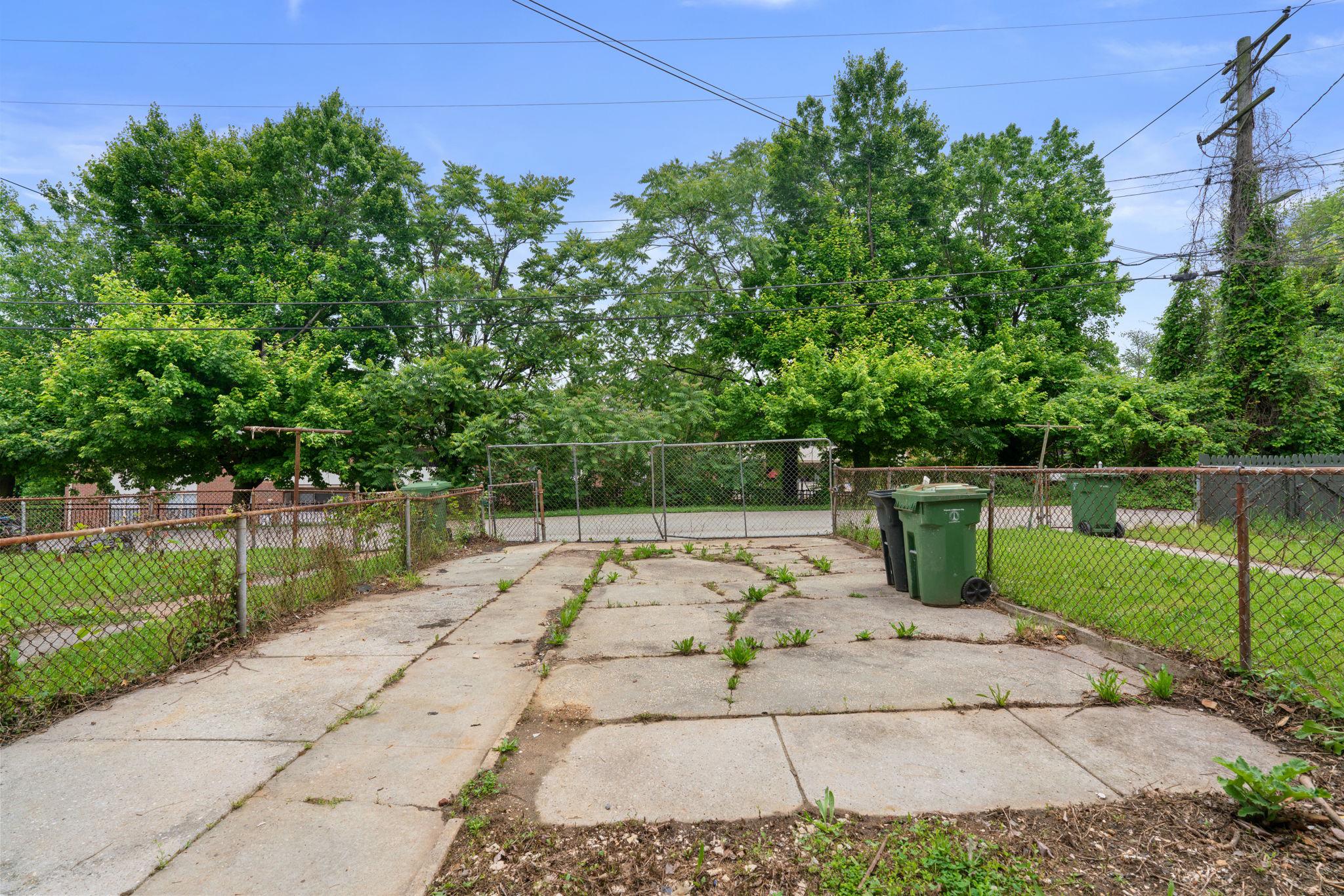 GREENSPRING - Residential