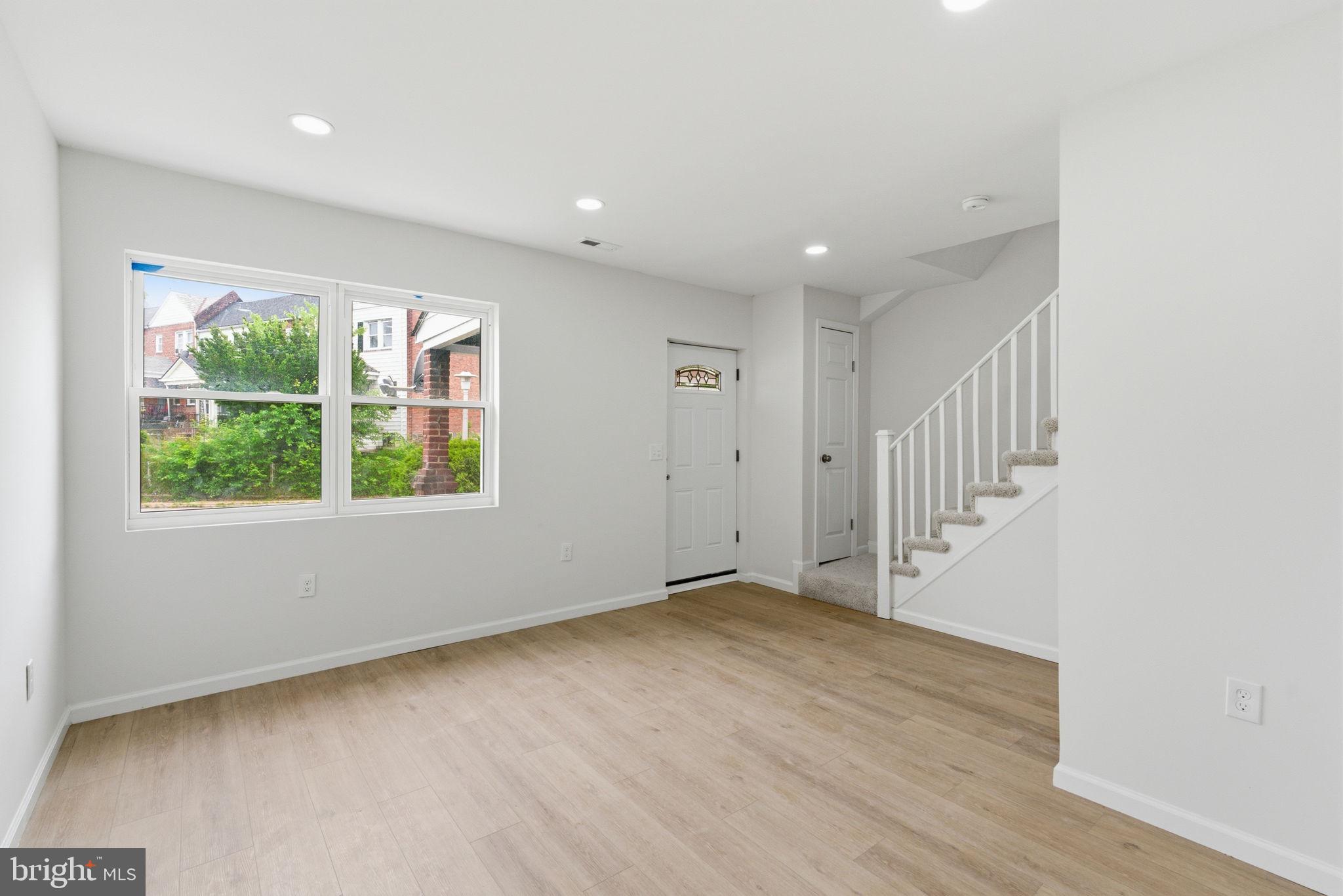 GREENSPRING - Residential