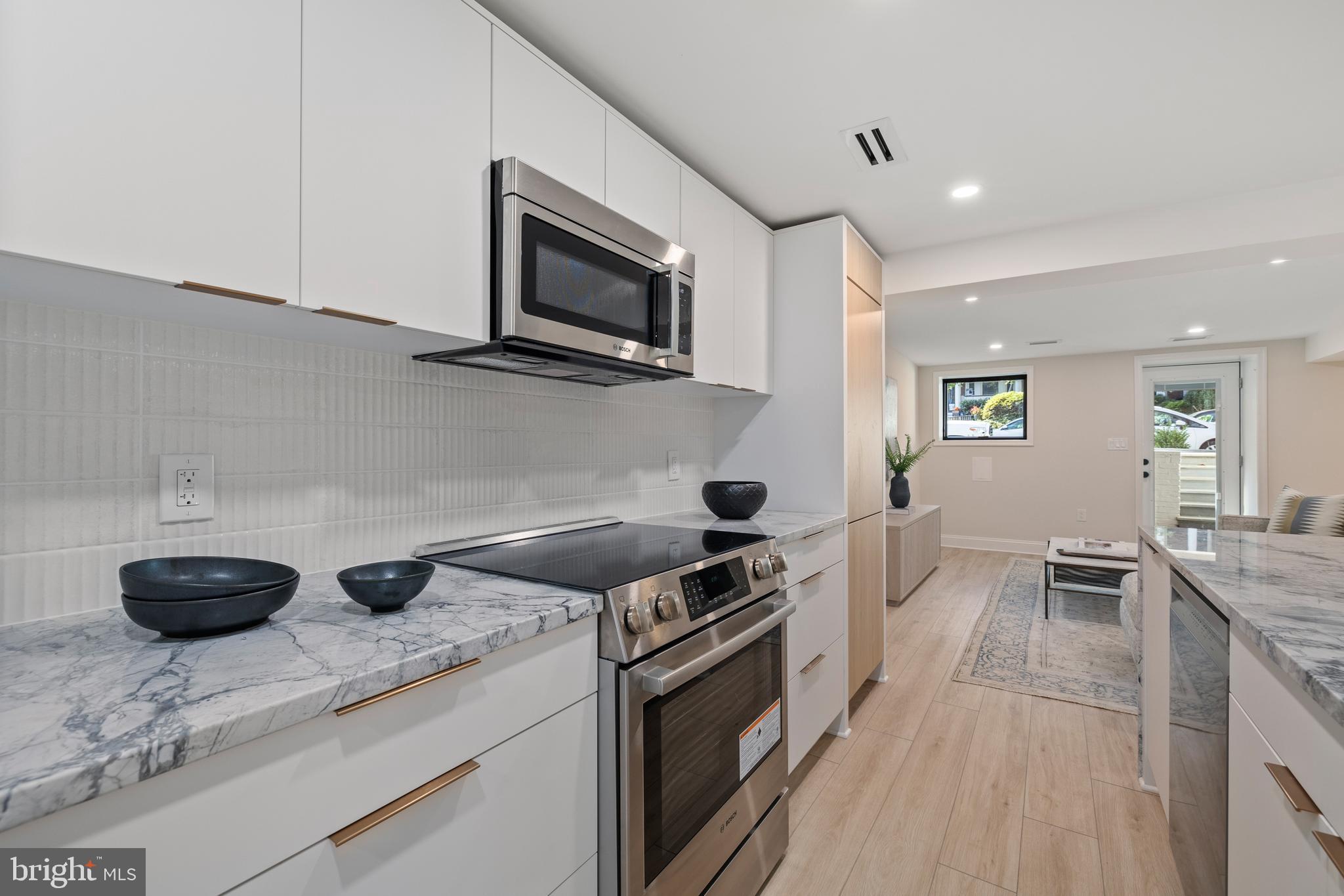 WOODLEY PARK - Residential