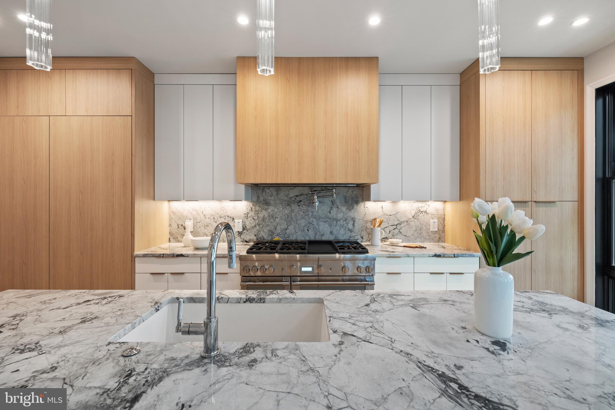 WOODLEY PARK - Residential