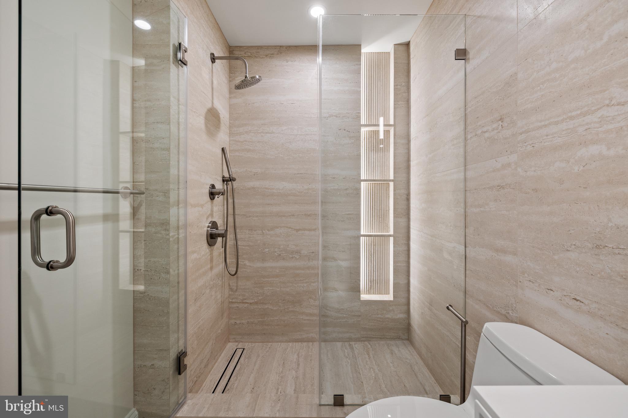 WOODLEY PARK - Residential