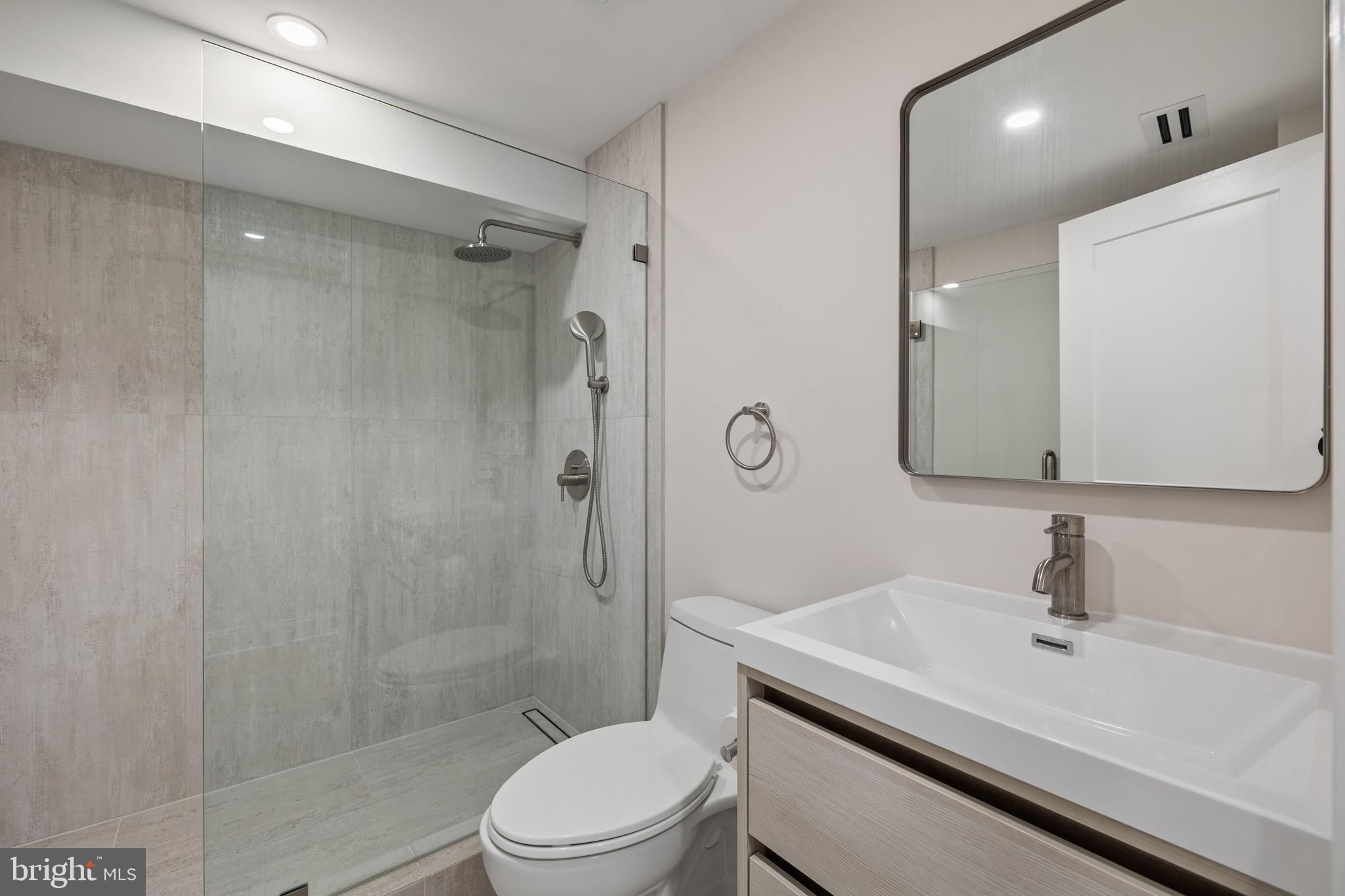 WOODLEY PARK - Residential