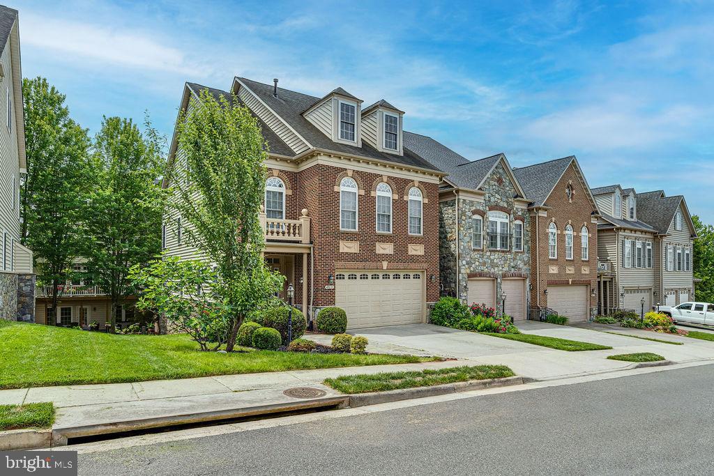 47639 PAULSEN SQUARE