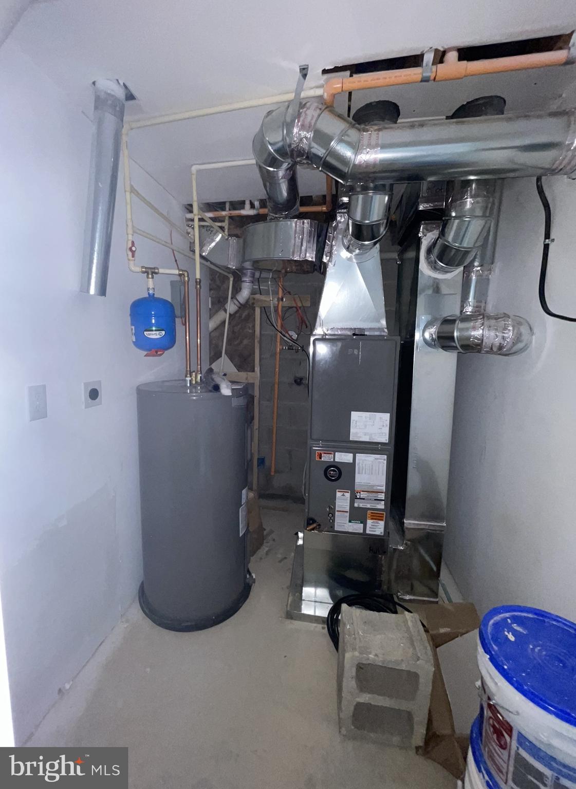 NEW NORTHWOOD - Residential