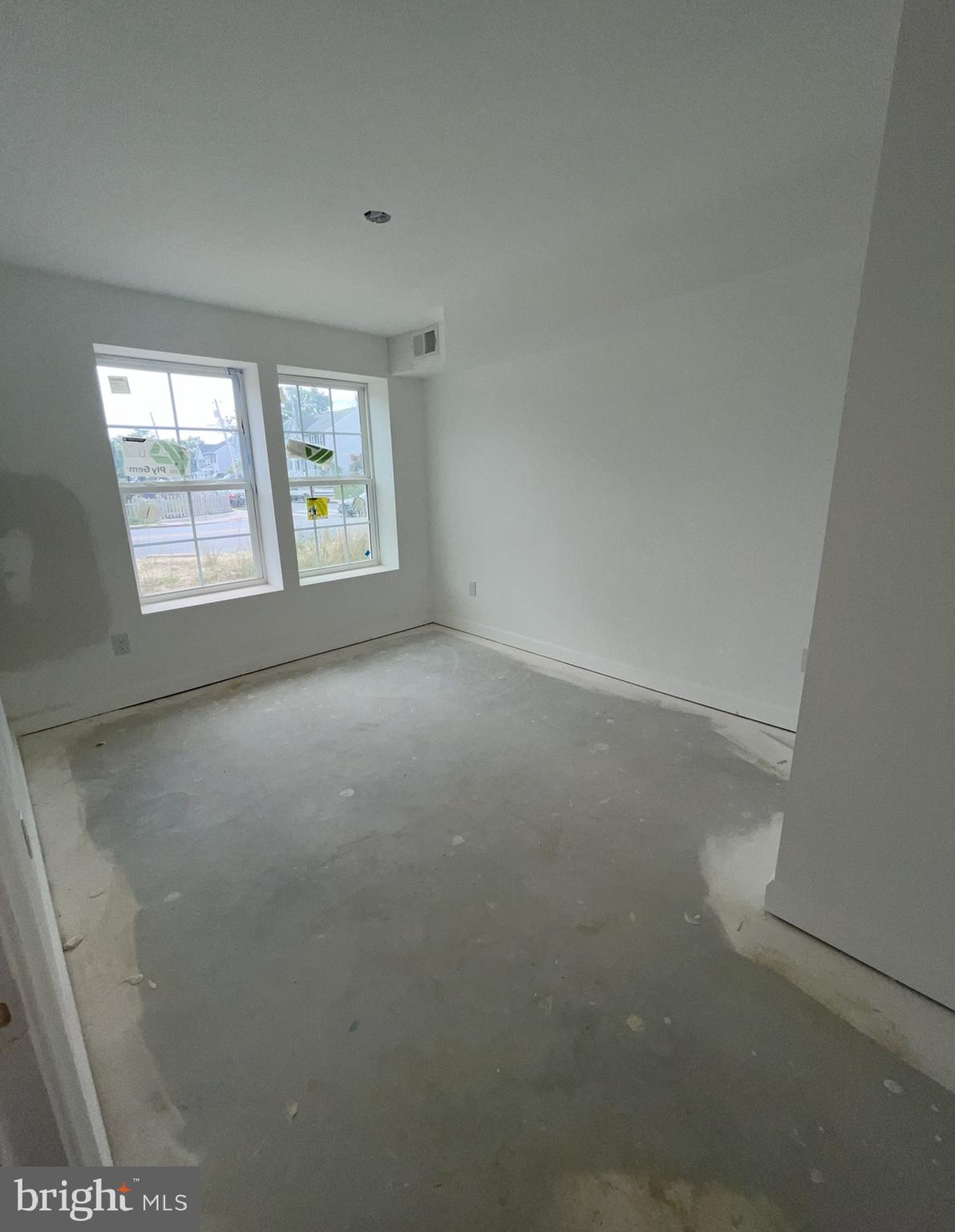 NEW NORTHWOOD - Residential