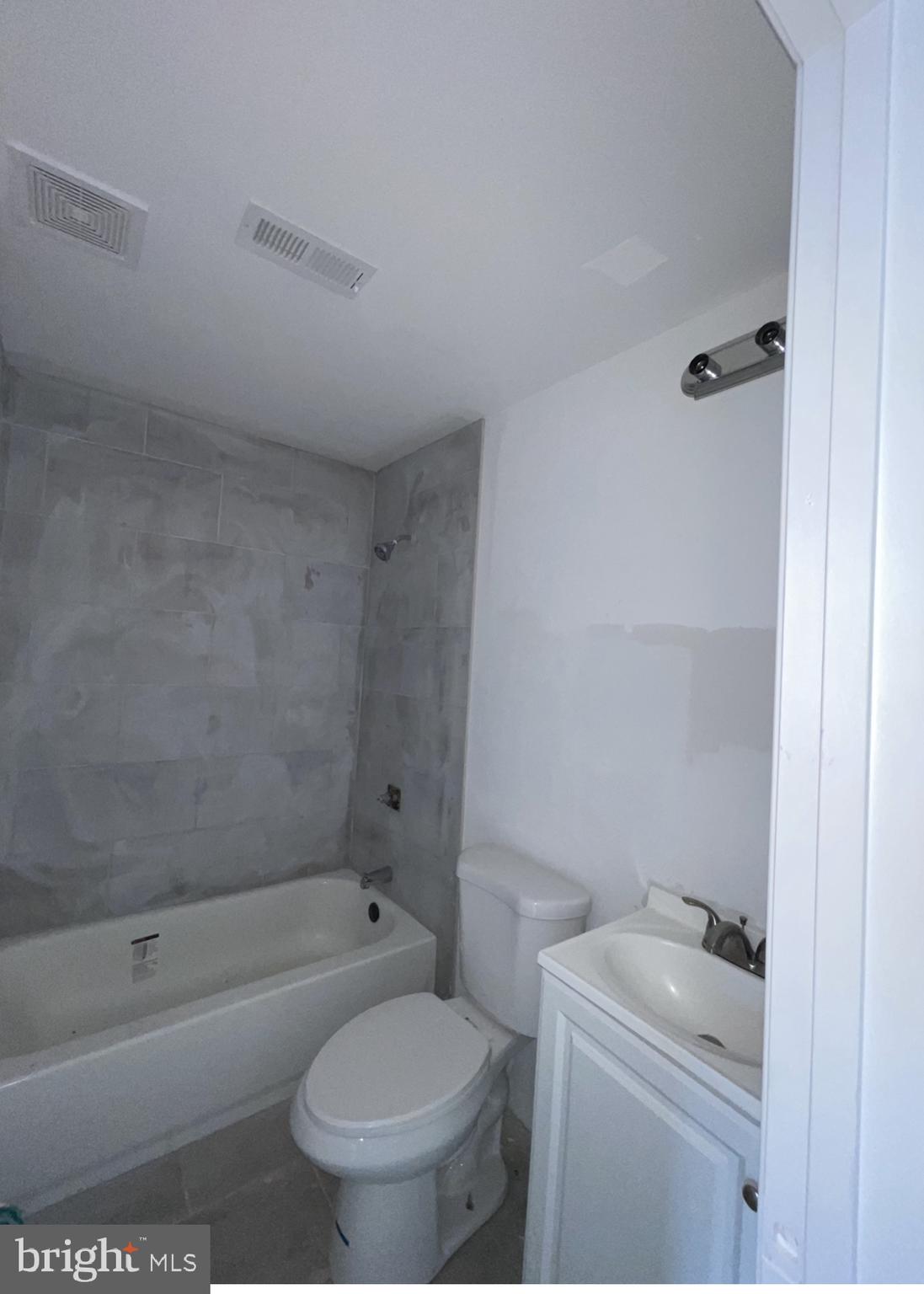 NEW NORTHWOOD - Residential