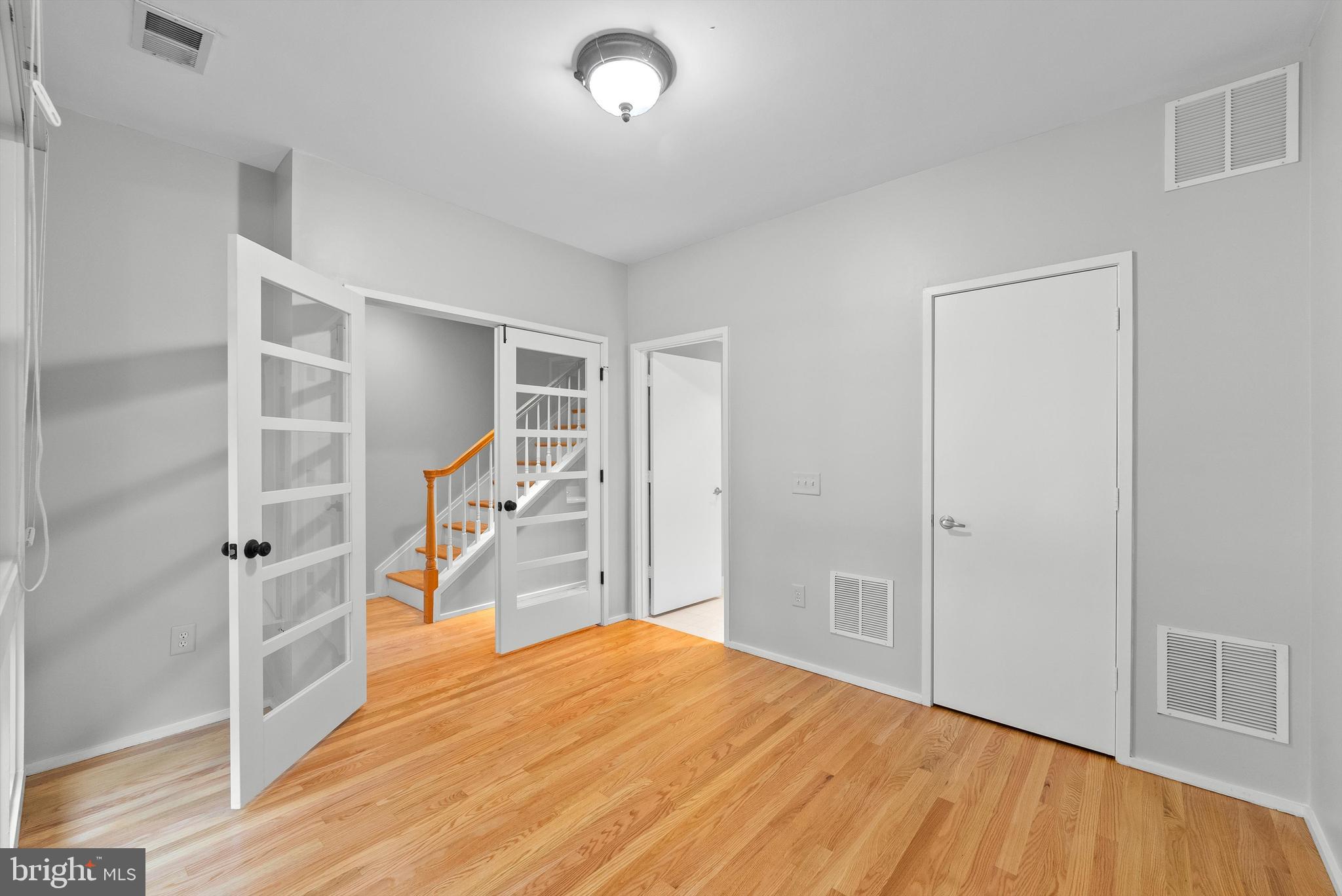 BROMPTONS - Residential Lease