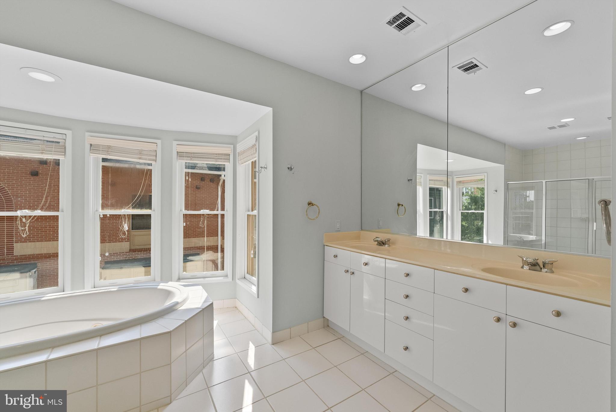 BROMPTONS - Residential Lease