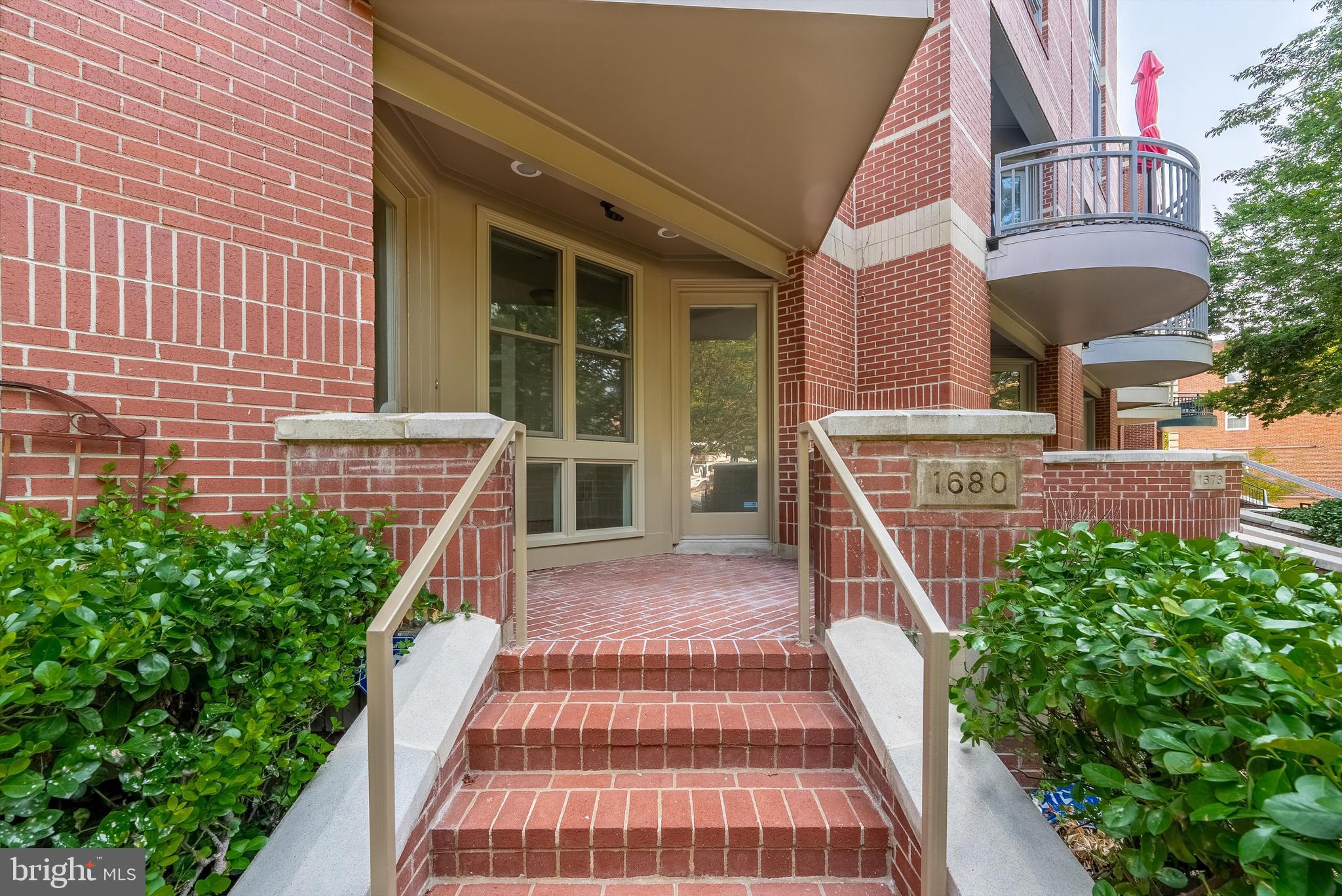 BROMPTONS - Residential Lease