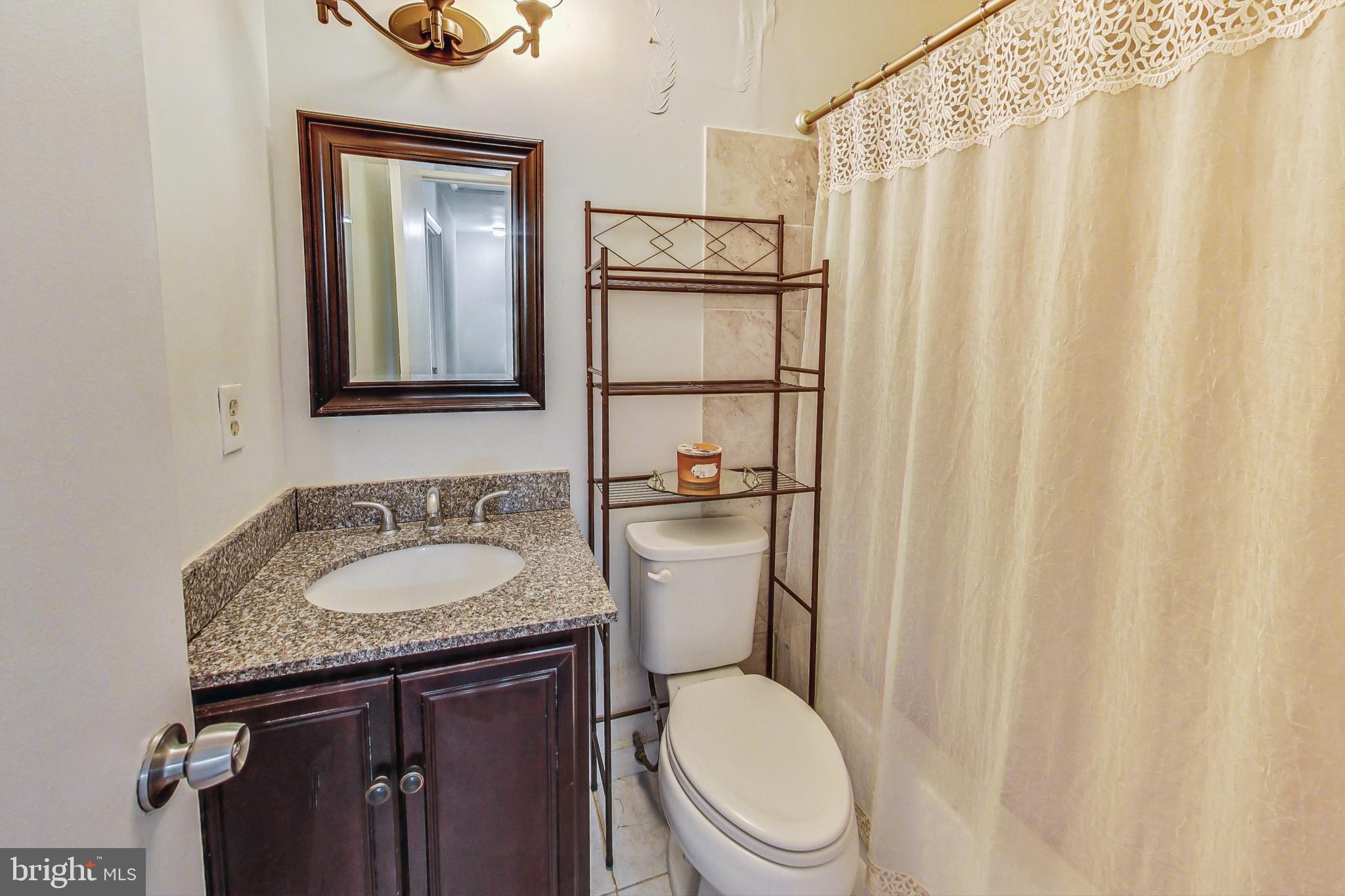 STAFFORD OAKS - Residential