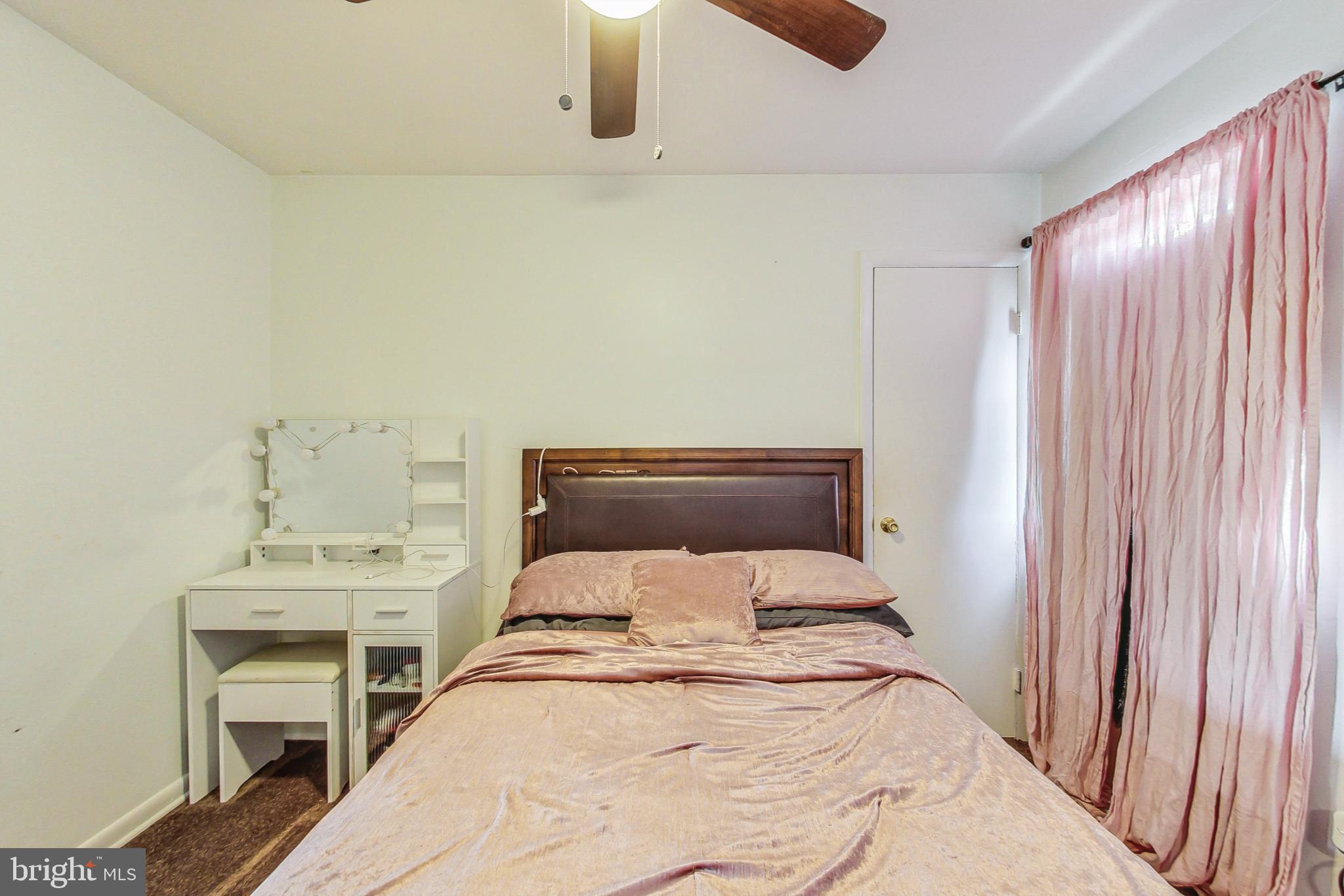 STAFFORD OAKS - Residential