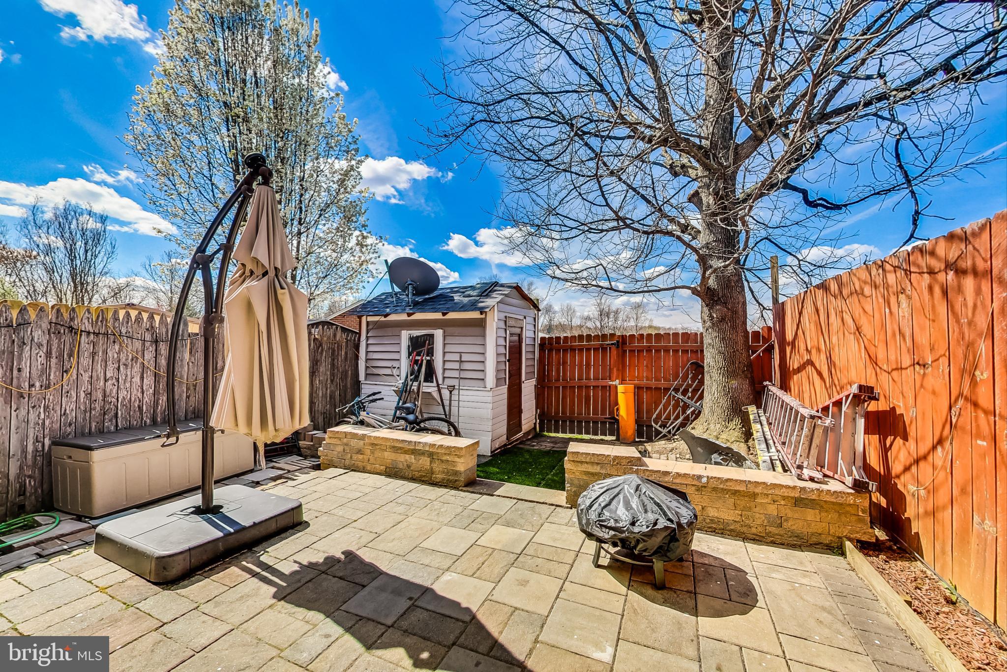 STAFFORD OAKS - Residential