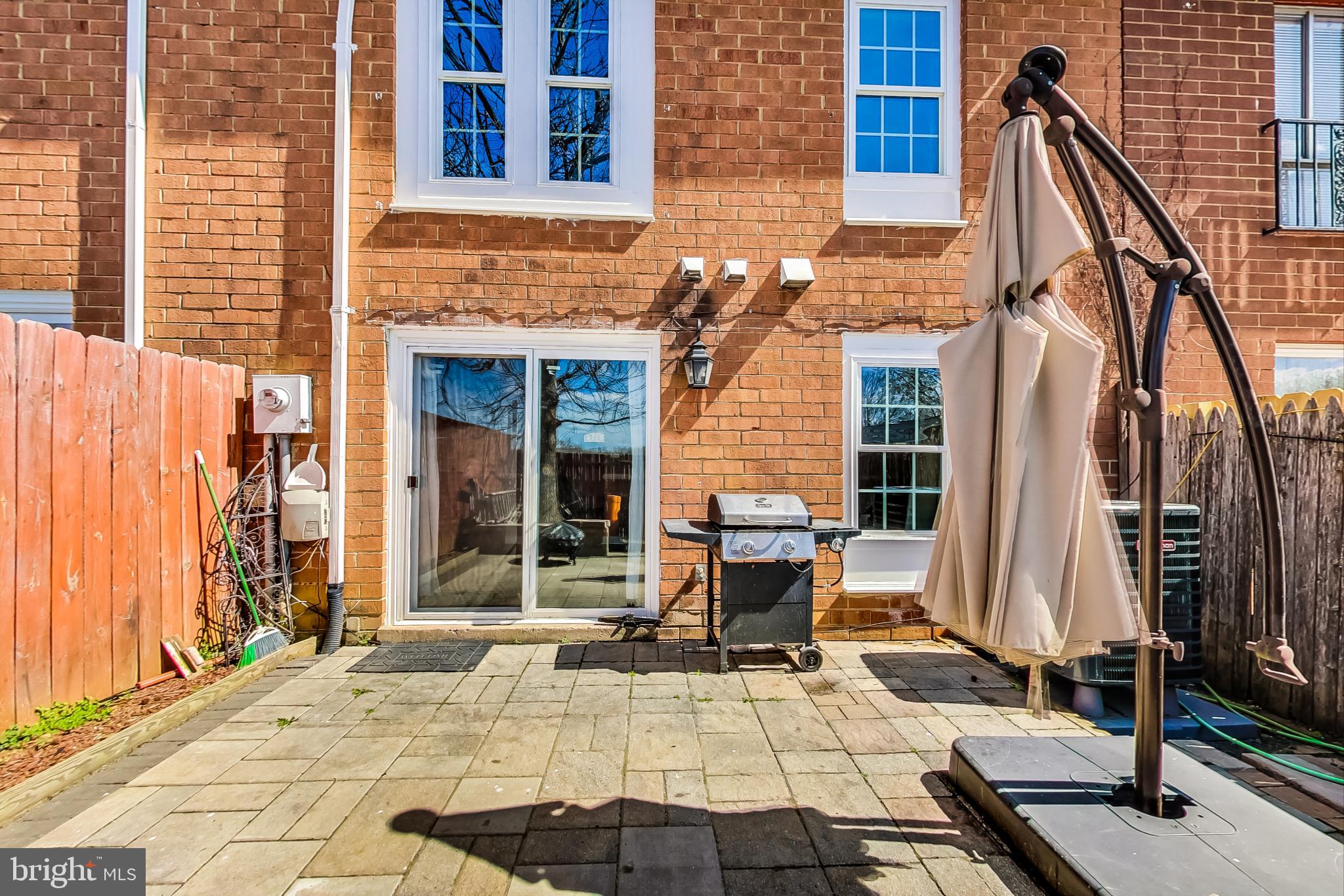 STAFFORD OAKS - Residential