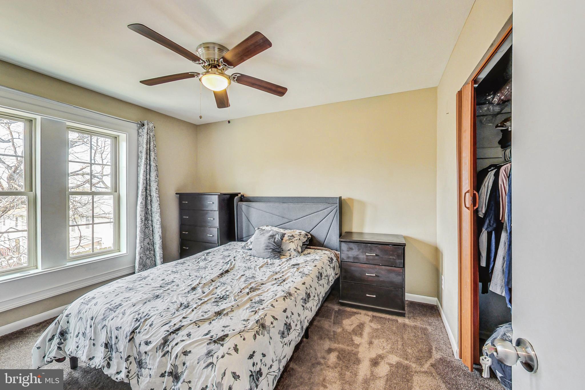 STAFFORD OAKS - Residential