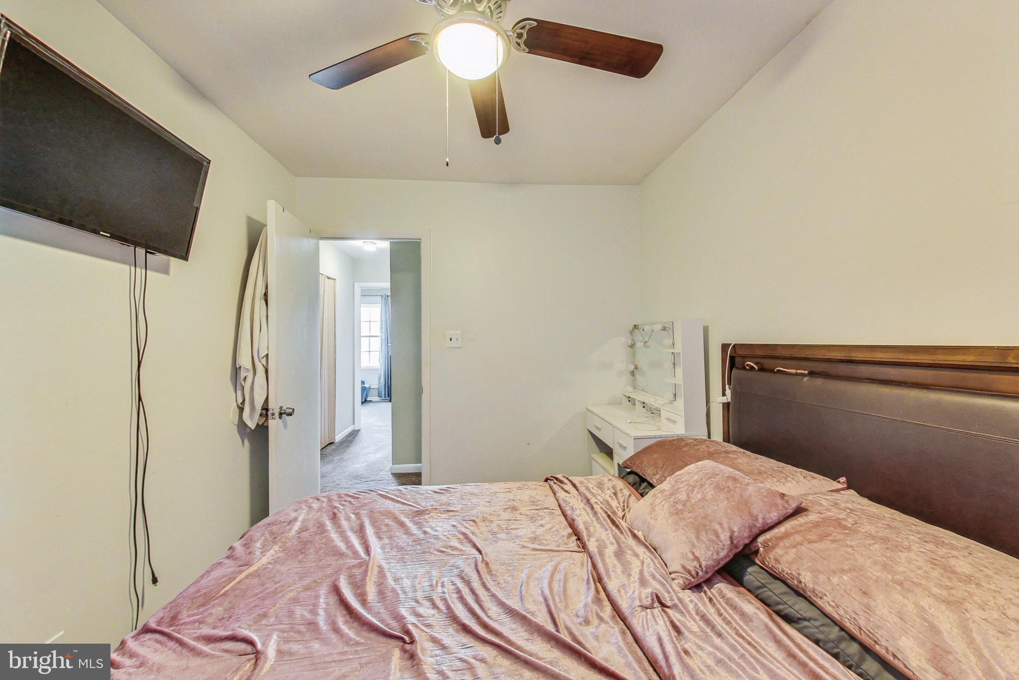 STAFFORD OAKS - Residential