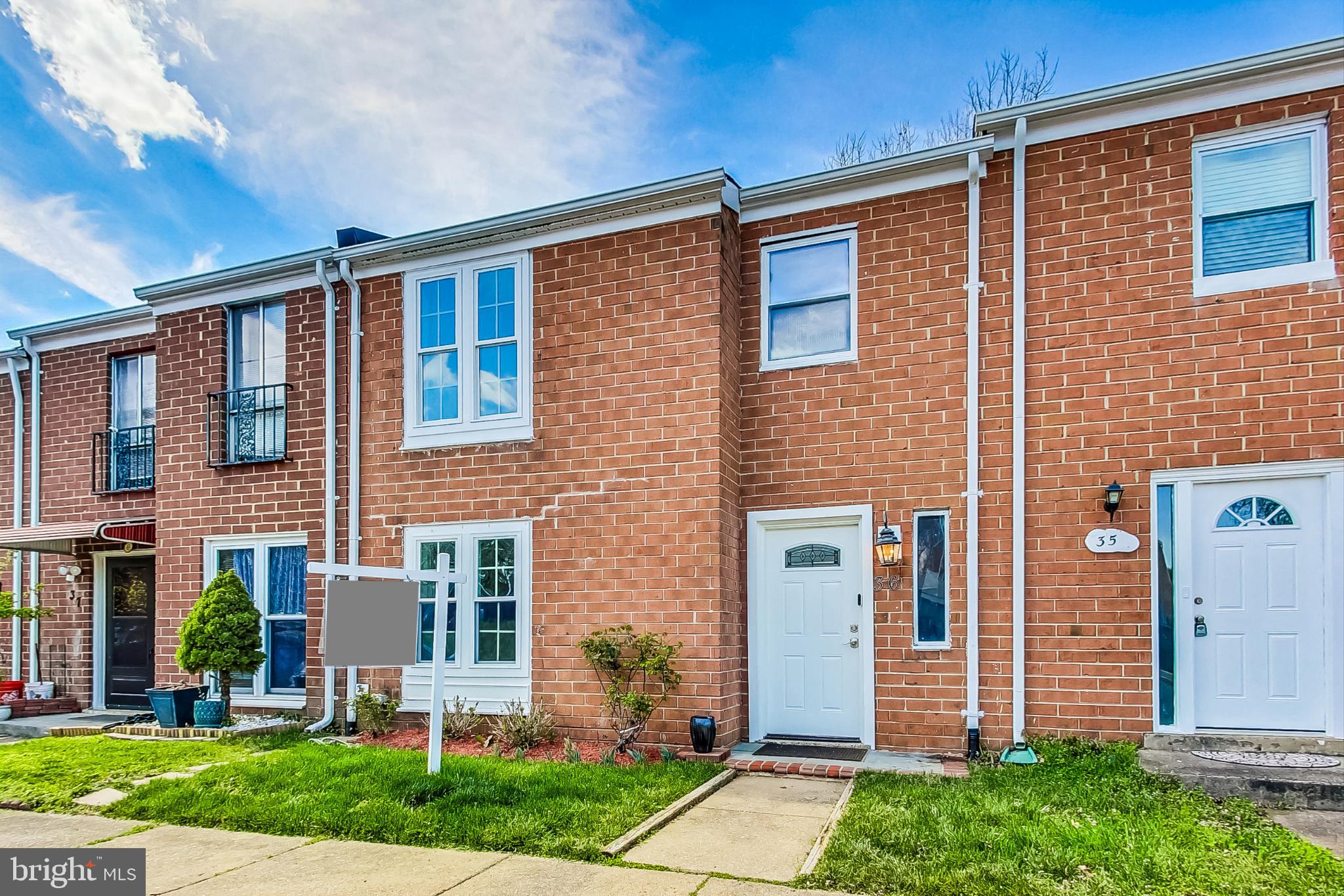 STAFFORD OAKS - Residential