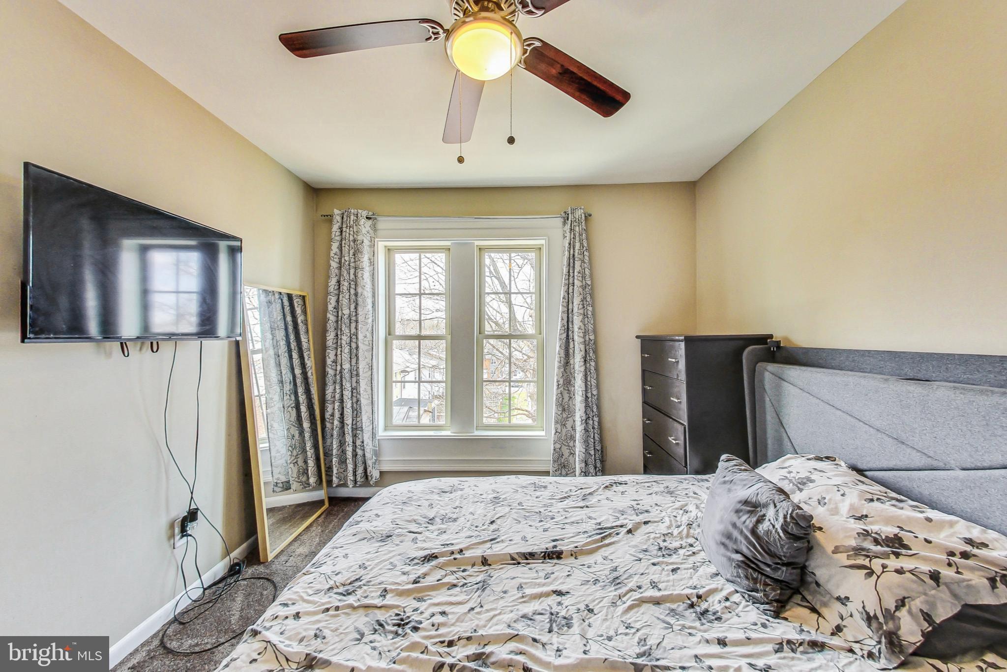 STAFFORD OAKS - Residential