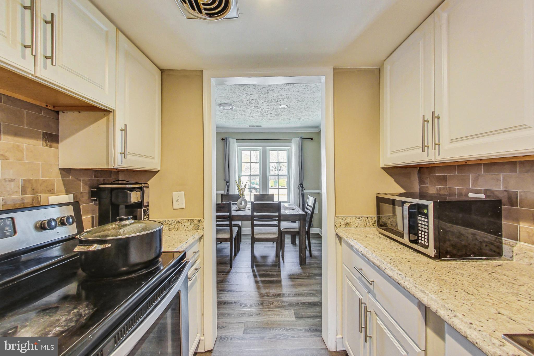 STAFFORD OAKS - Residential