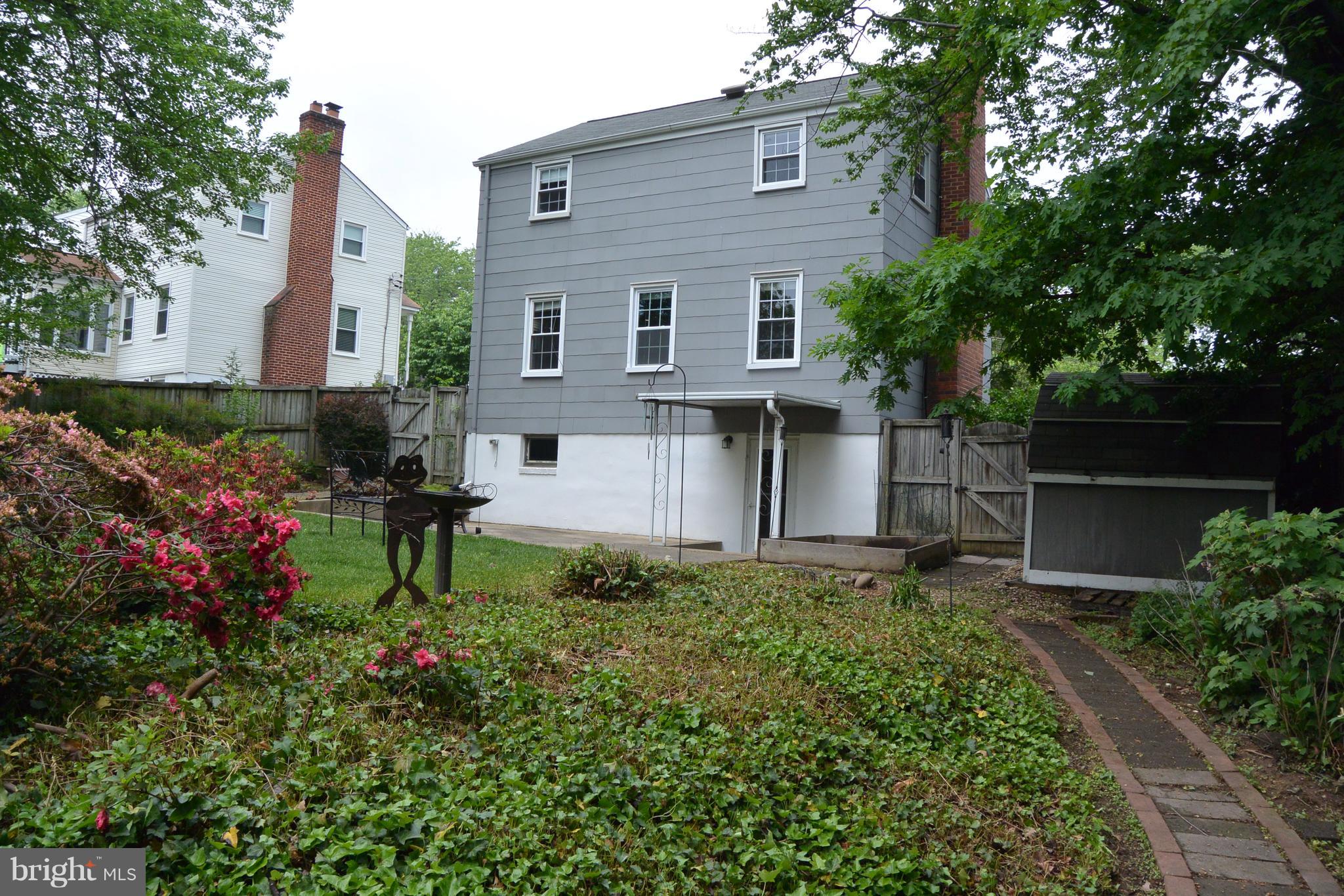 CLAREMONT - Residential Lease