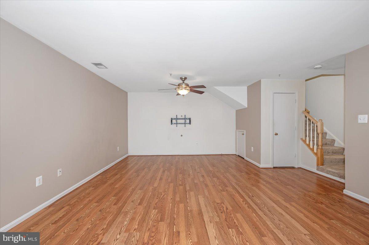 WELLINGTON TRACE - Residential